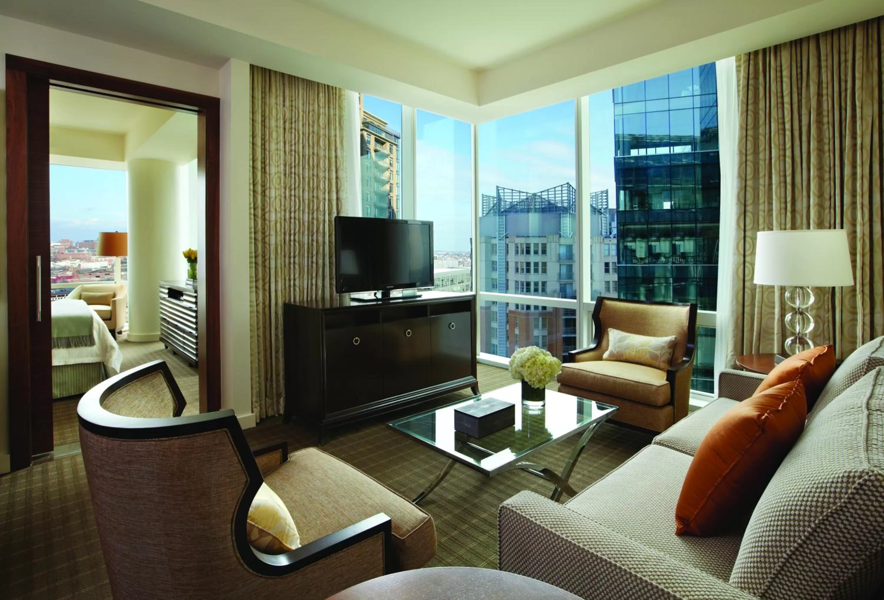Living room in Four Seasons Baltimore