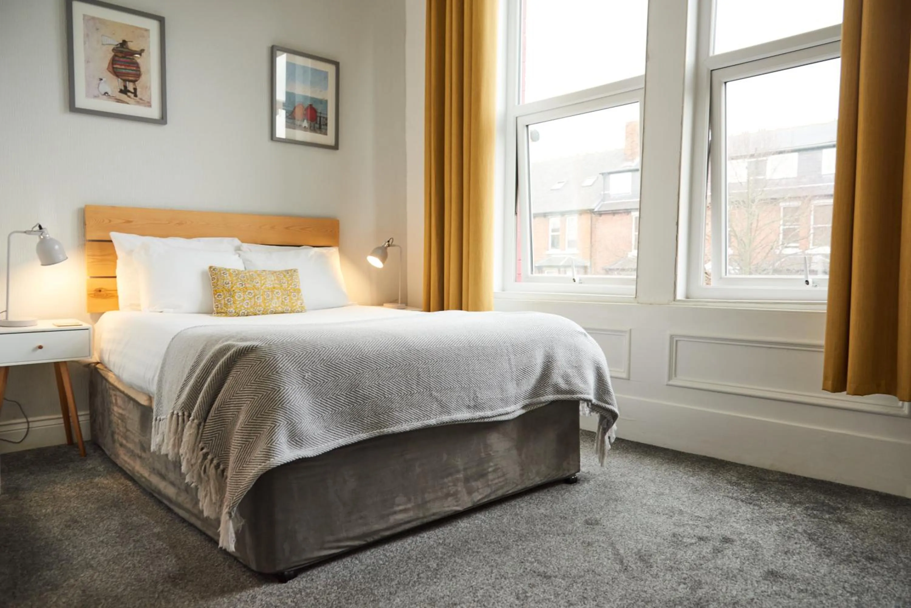 Photo of the whole room in Kenilworth Hotel