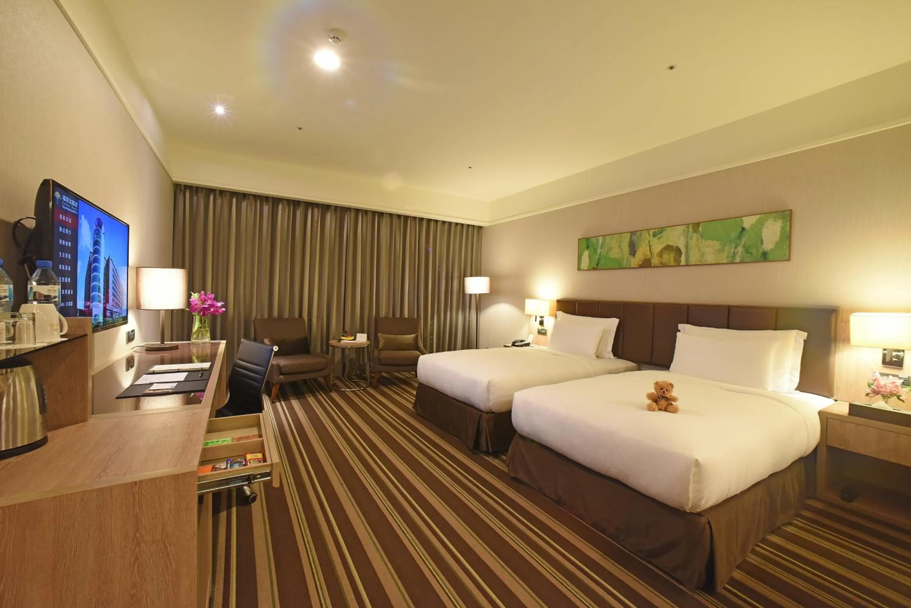 Photo of the whole room, Bed in Fullon Hotel Taoyuan Airport Access MRT A8