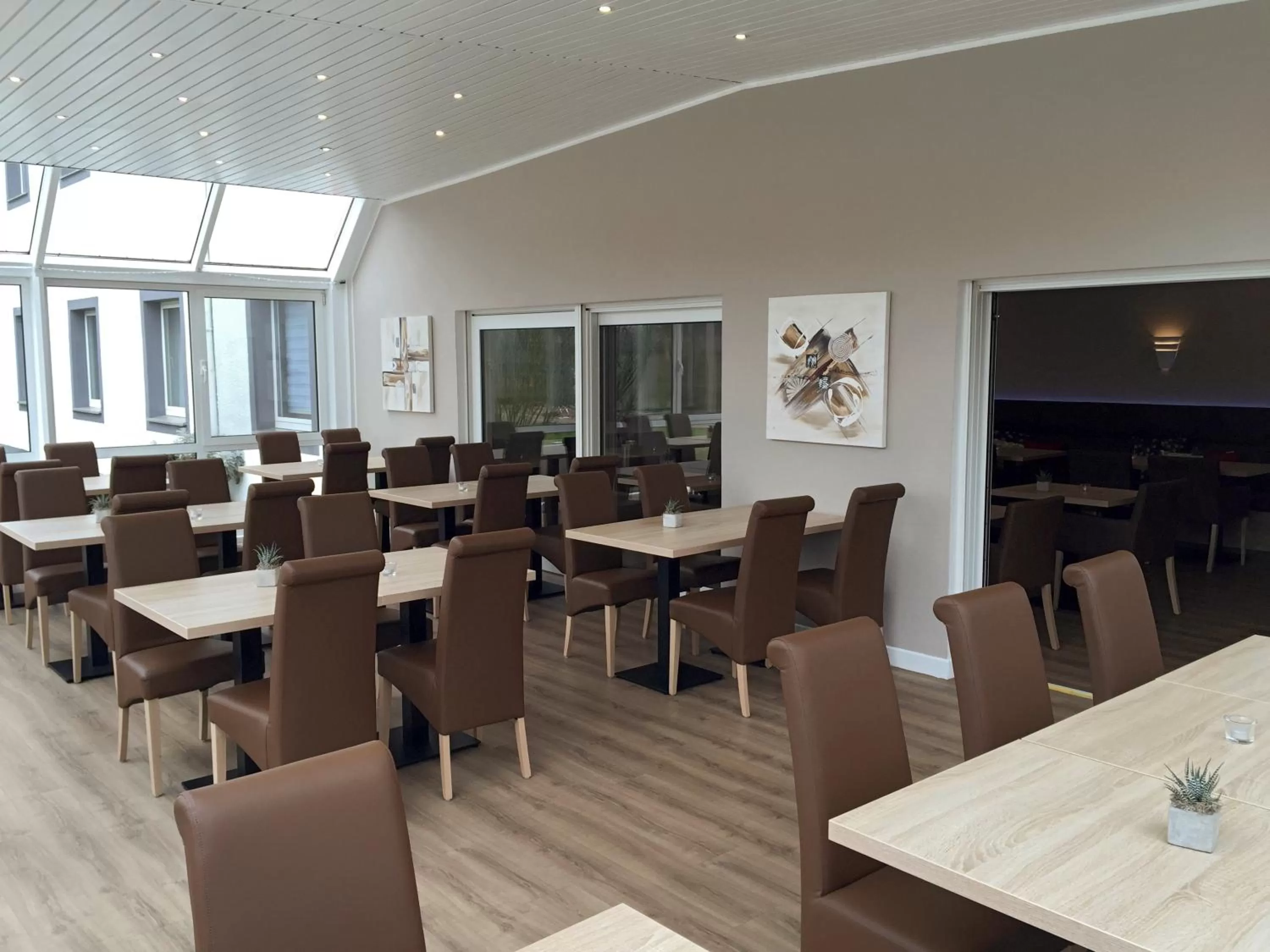 Restaurant/places to eat in Hotel Am Quellberg