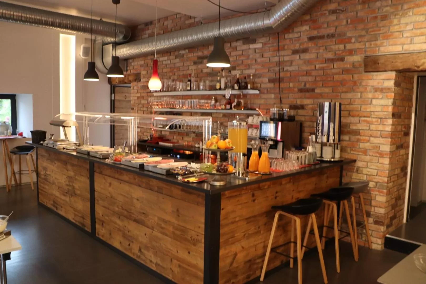 Breakfast in Hotel Holzscheiter