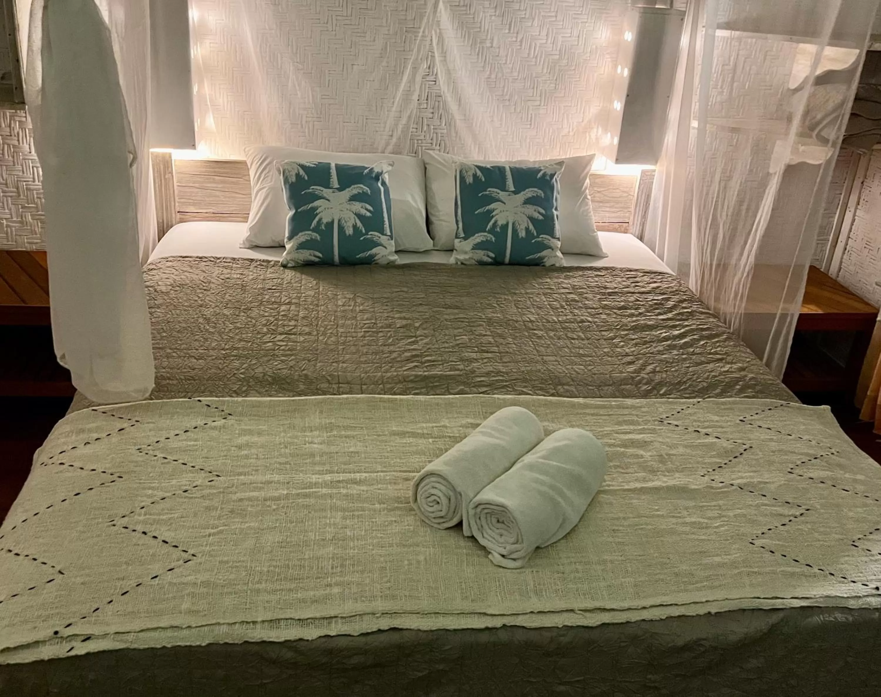 Bed in Omala Village Gili Air