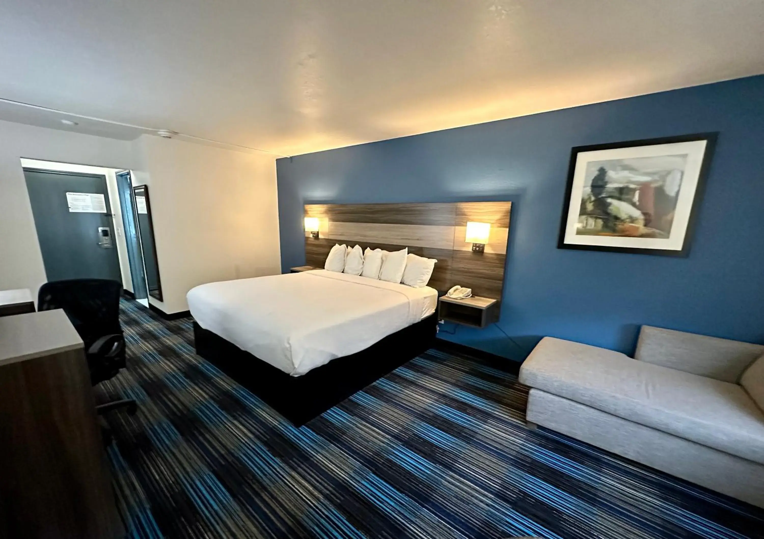 King Room - Non-Smoking in Baymont by Wyndham Kansas City KU Medical Center King Room - Non-Smoking in Baymont by Wyndham Kansas City KU Medical Center