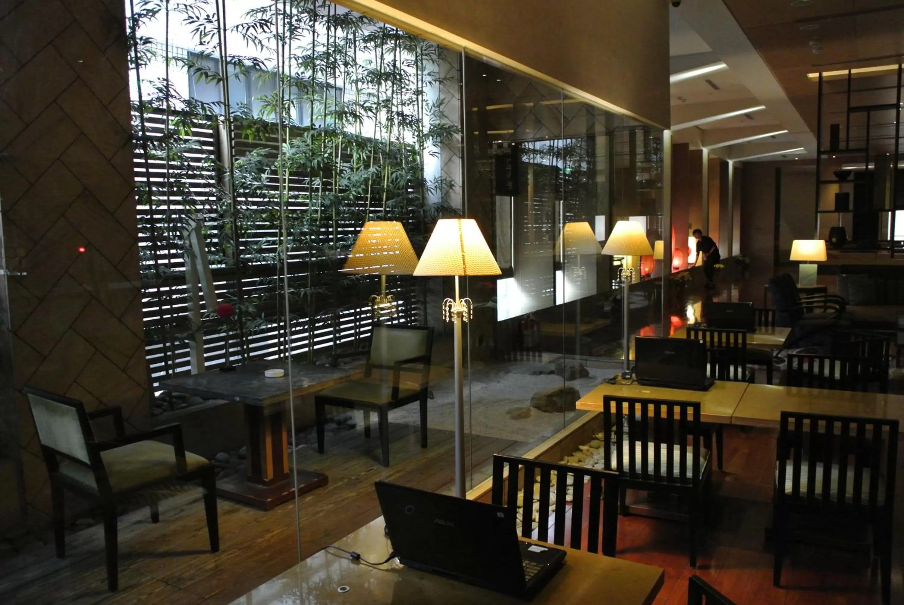 Restaurant/places to eat in City Suites-Taipei Nanxi