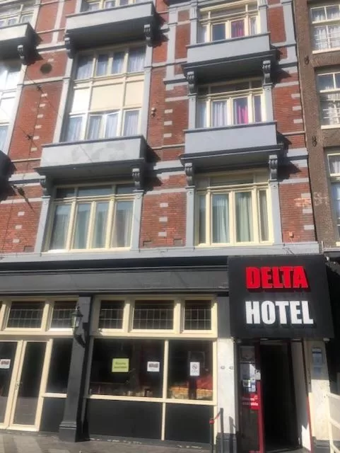 Facade/entrance in Delta Hotel City Center