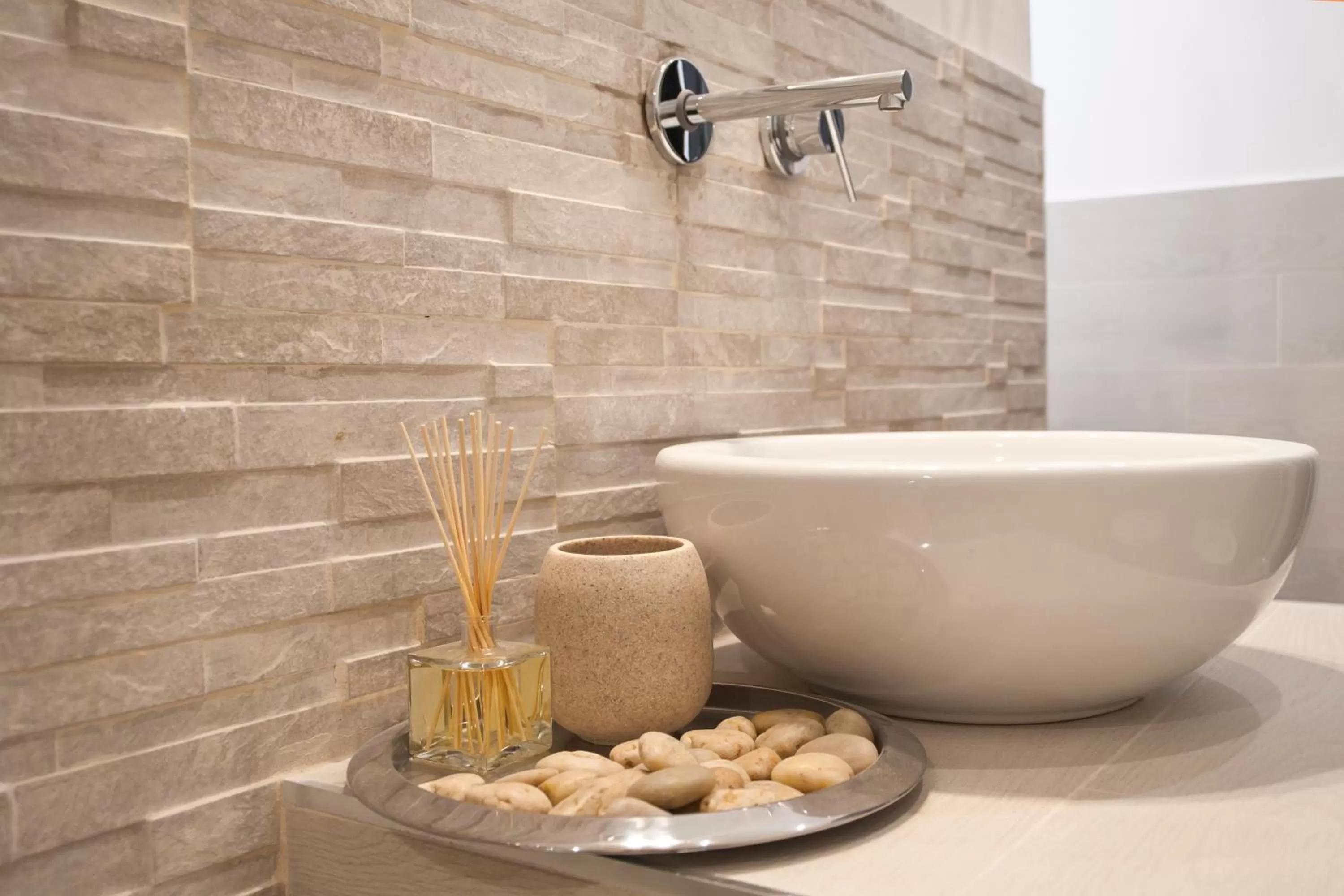 Day in Town House 62