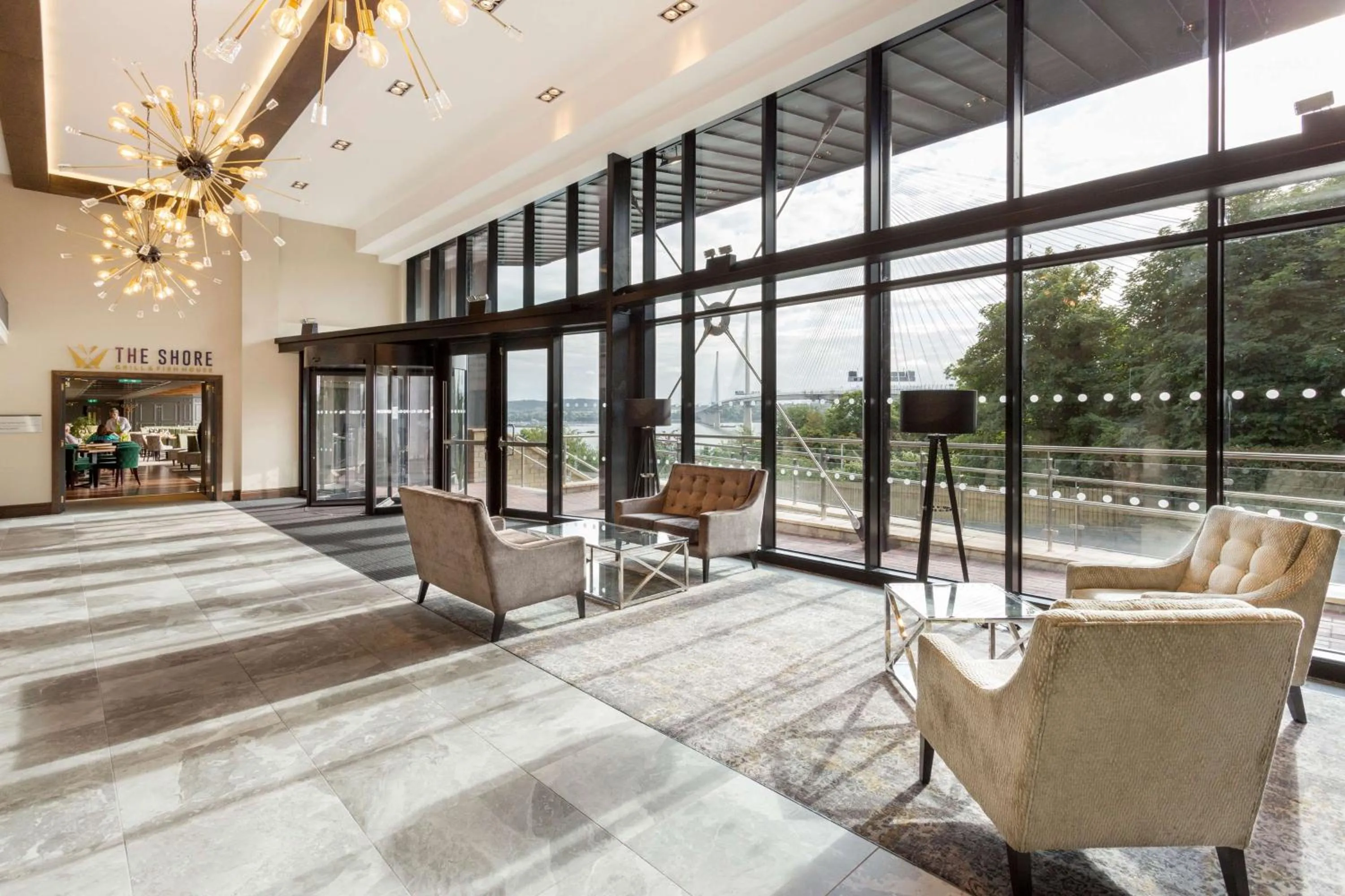 Lobby or reception in DoubleTree by Hilton Edinburgh - Queensferry Crossing