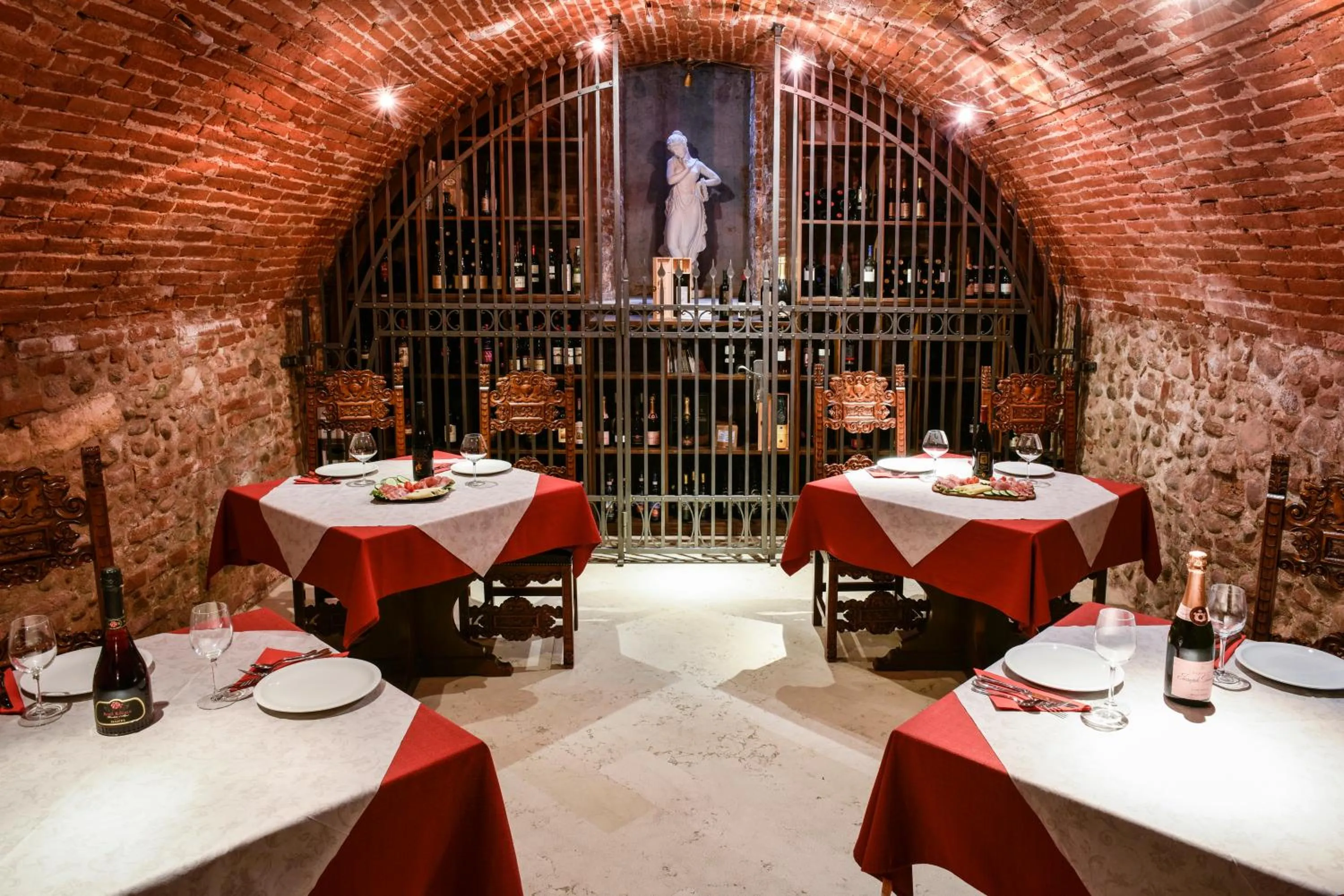 Restaurant/places to eat in Residence ANTICO SAN ZENO centro storico