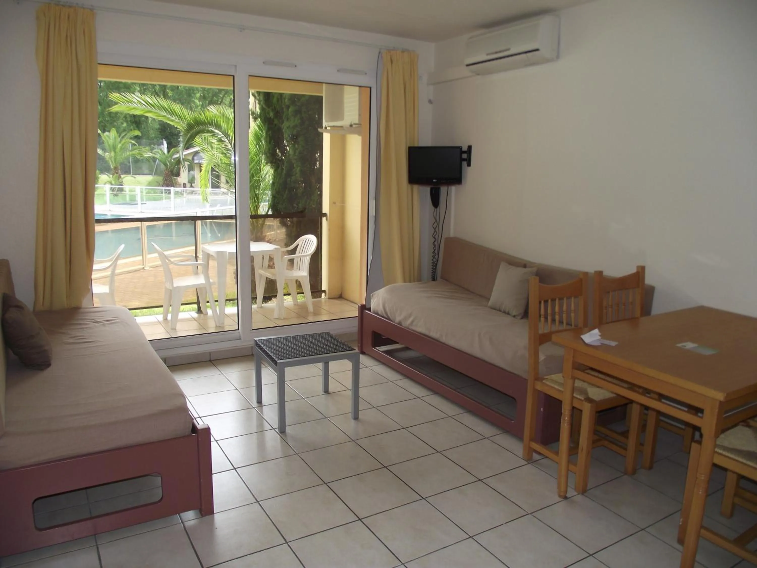 Living room in Hotel Résidence Anglet Biarritz-Parme