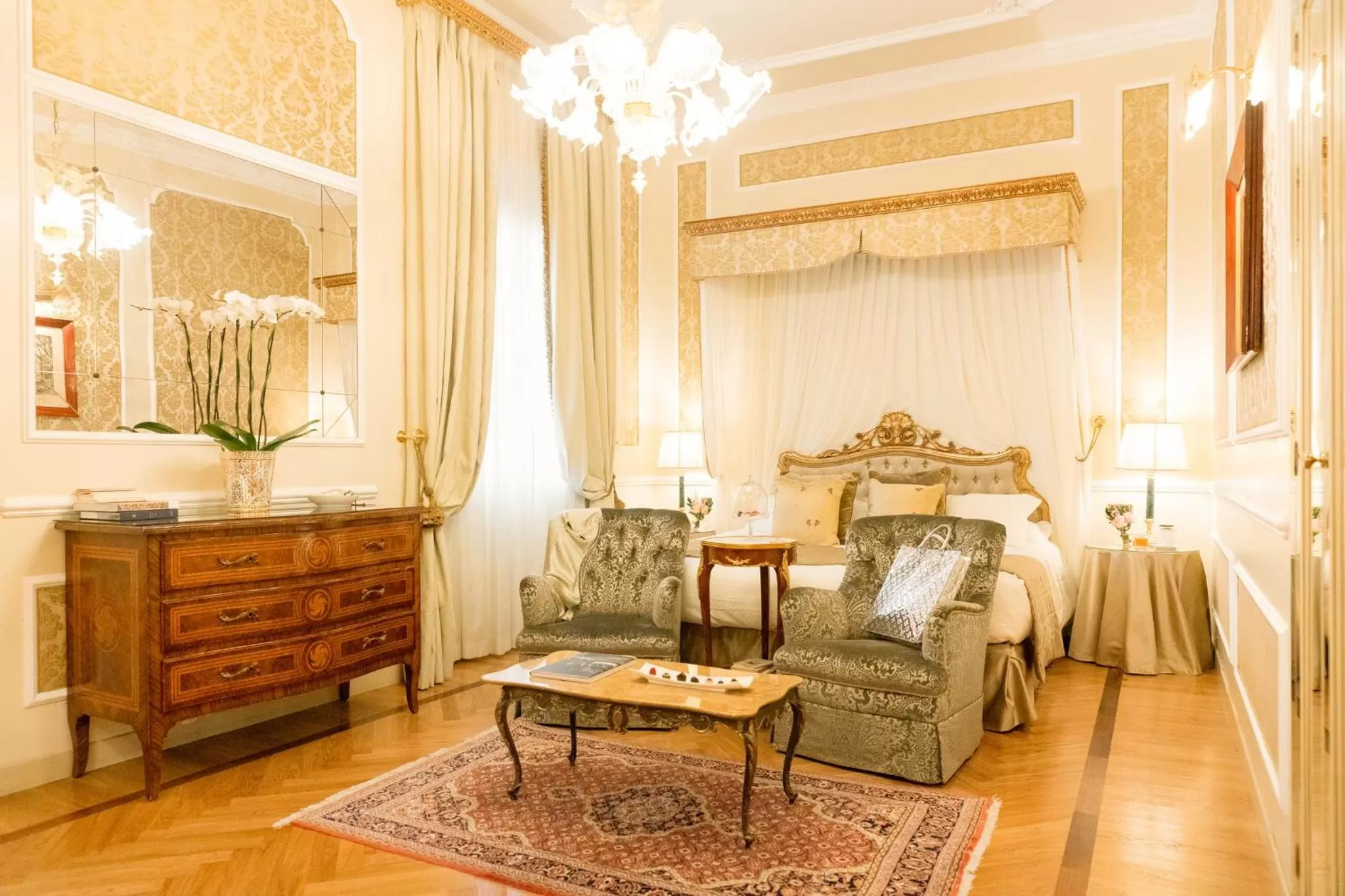 Photo of the whole room in Grand Hotel Majestic gia' Baglioni