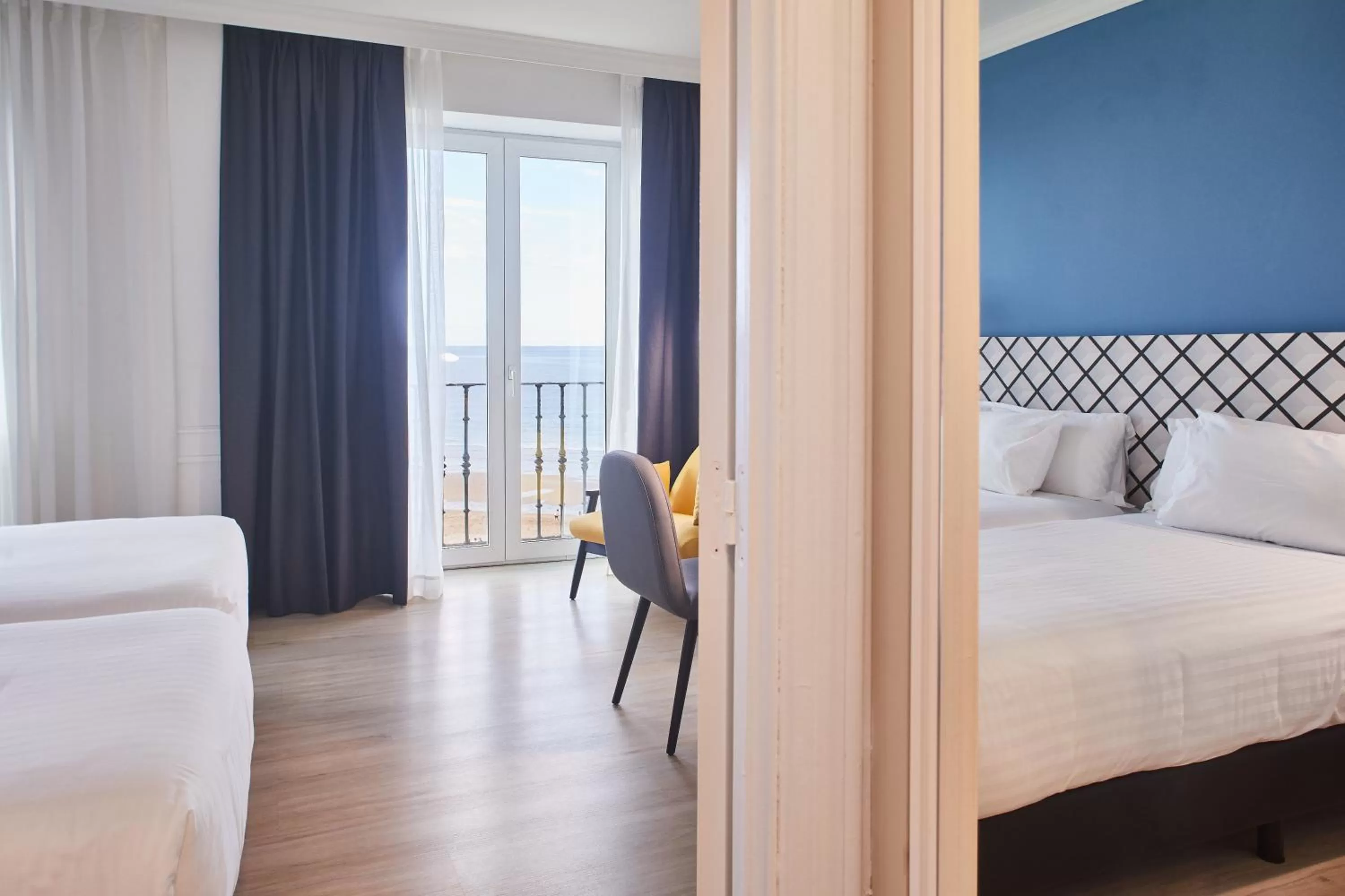 Family Room in Silken Río Santander