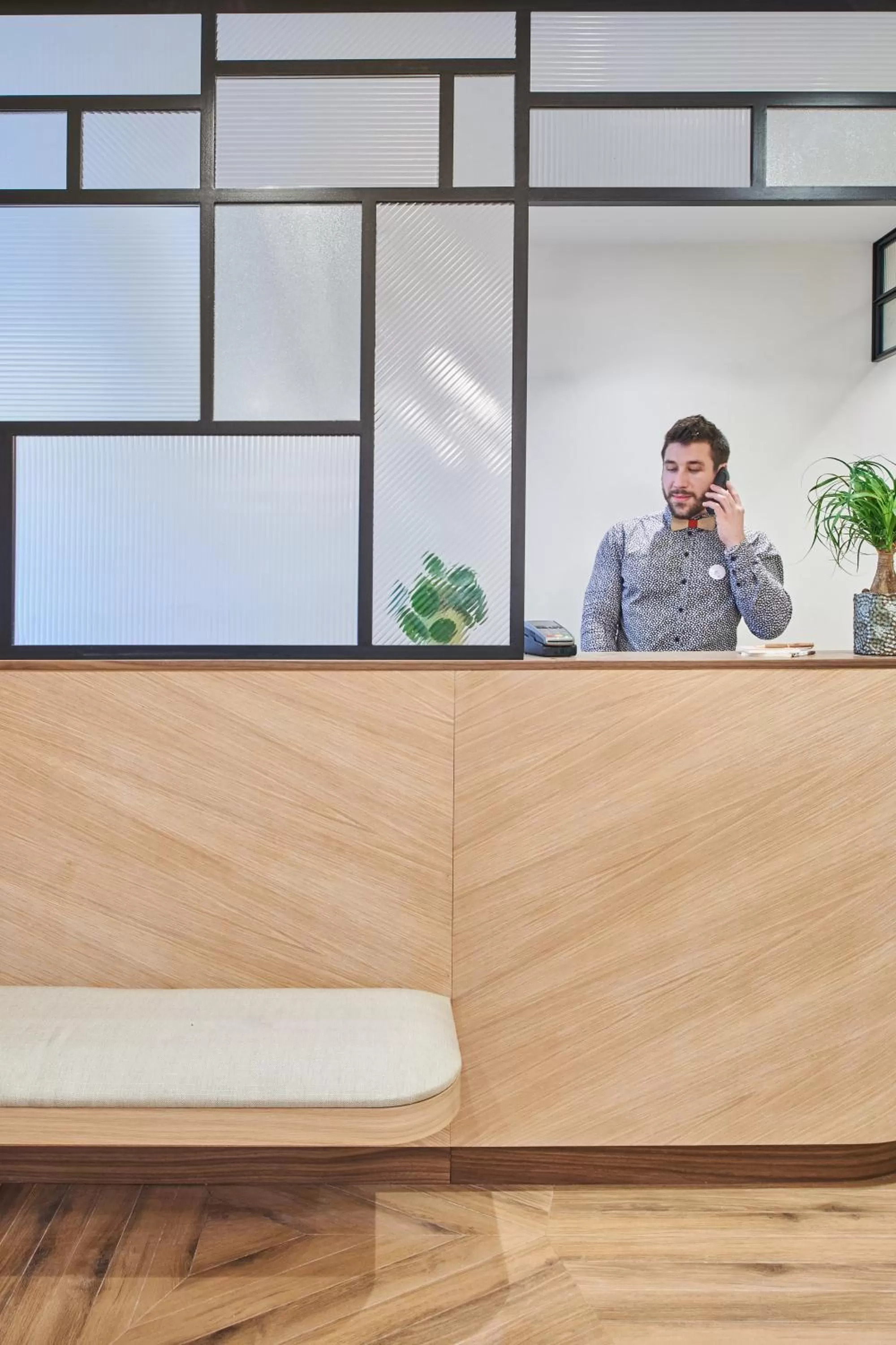 Lobby or reception in Hotel 10 Opéra by HappyCulture