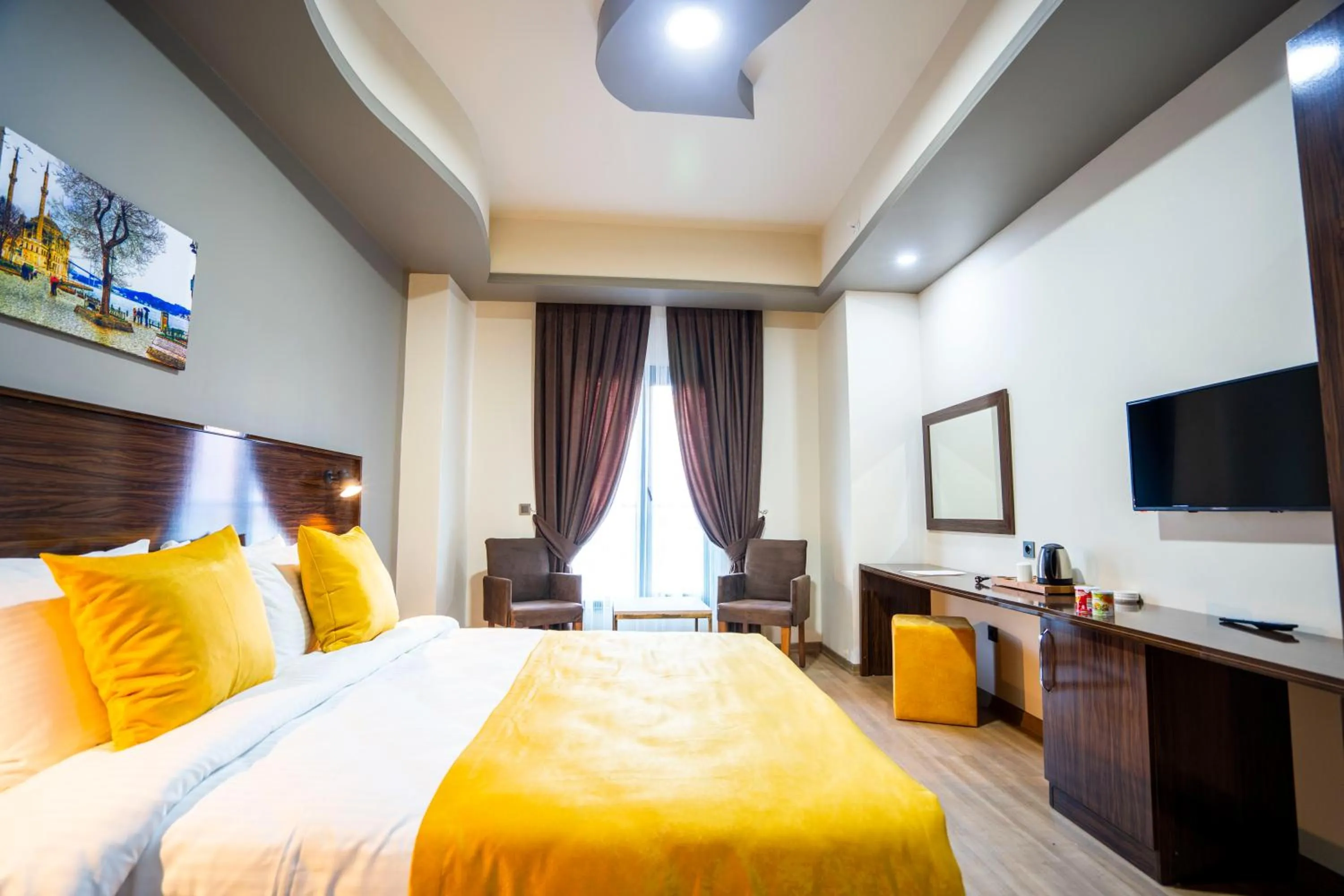 Bed in Mugwort Hotel & Spa
