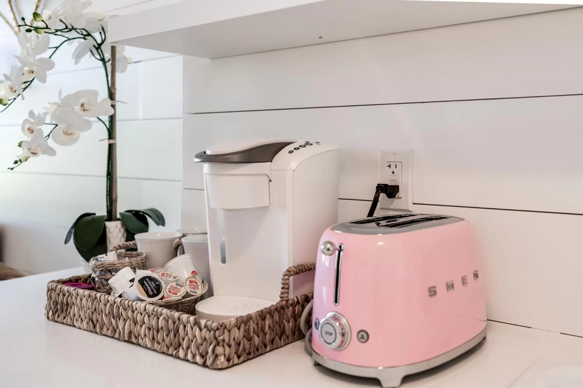 Coffee/tea facilities in Tropicals of Palm Beach