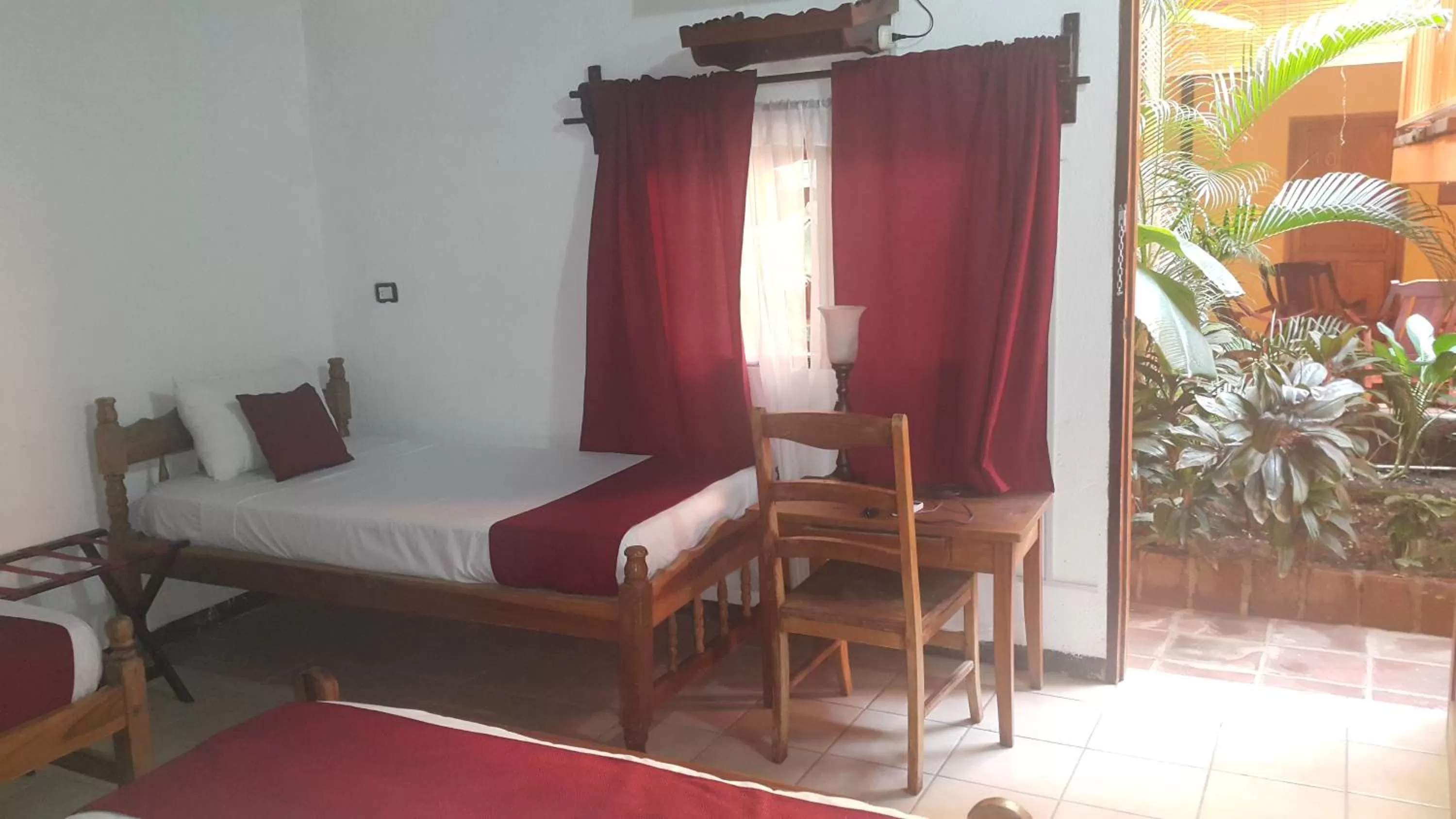 Bedroom, Bed in Hotel El Maltese