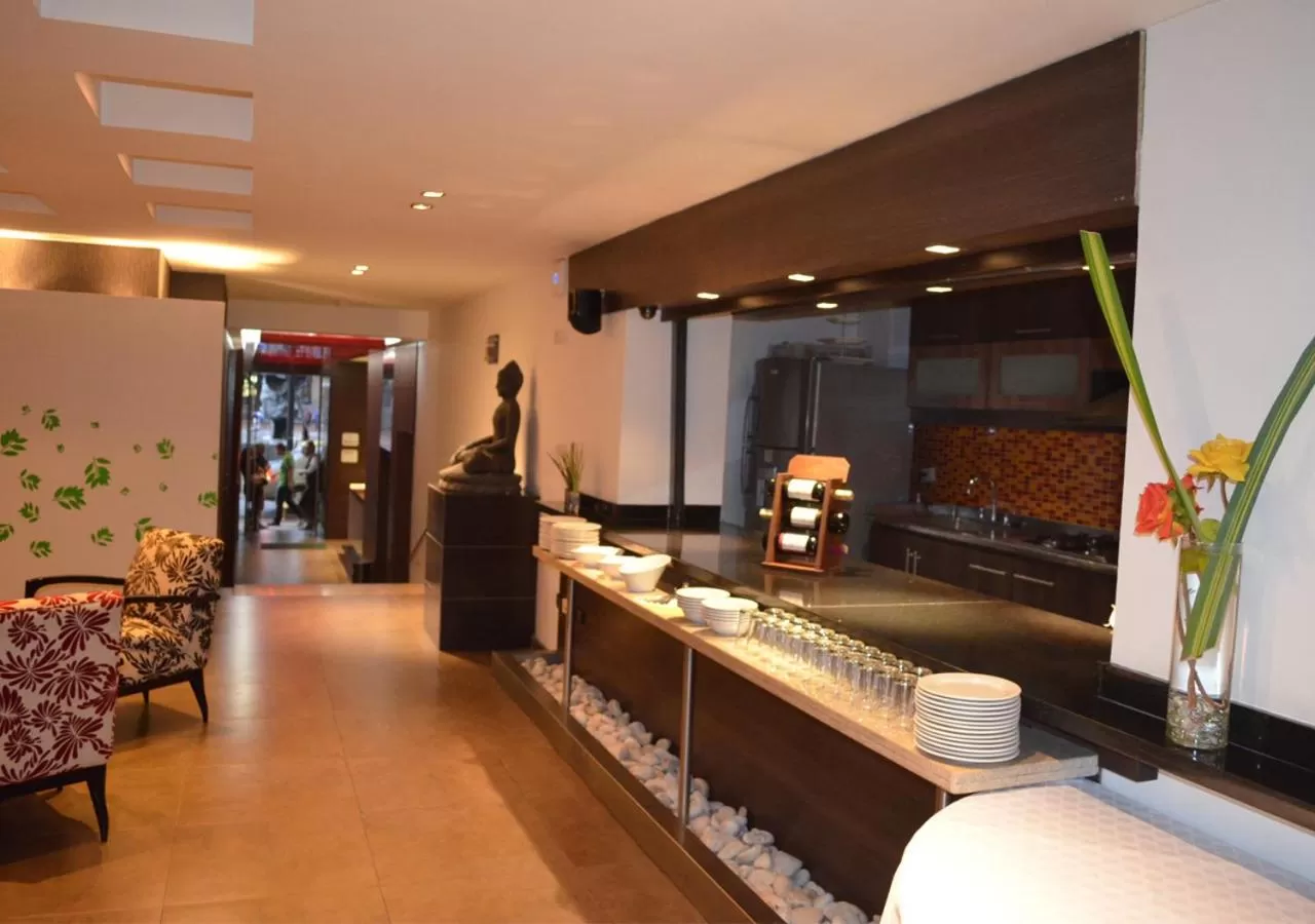 Restaurant/places to eat in San Simon Hotel Pereira By Soratama