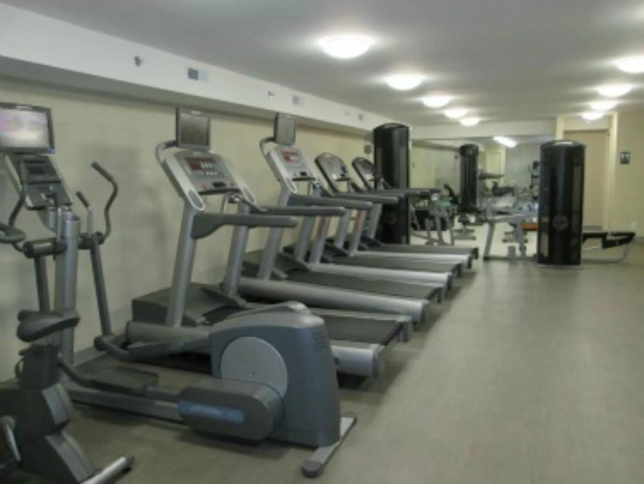 Fitness centre/facilities in Clayton Plaza Hotel & Extended Stay