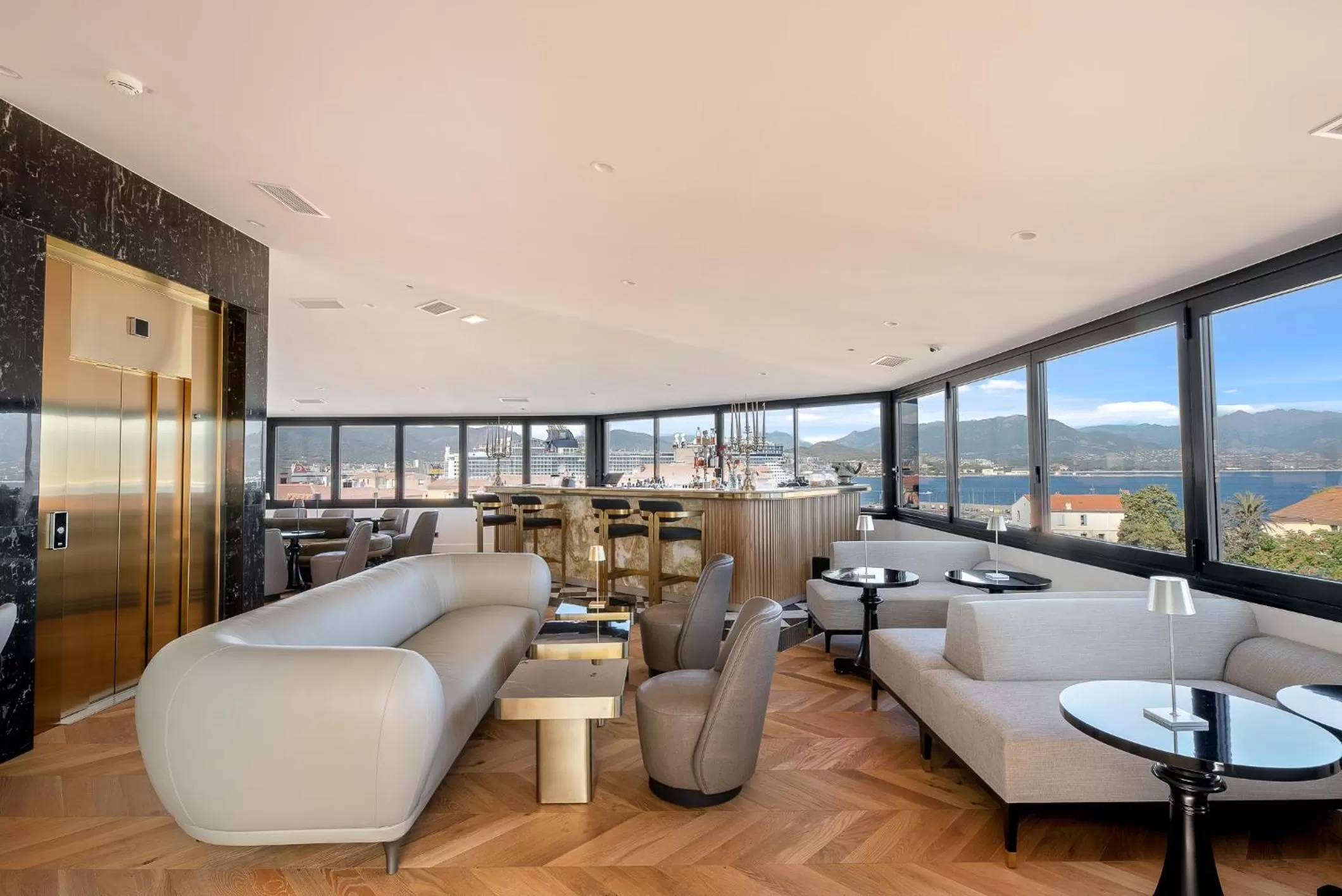 Lounge or bar in Hotel San Carlu Citadelle Ajaccio