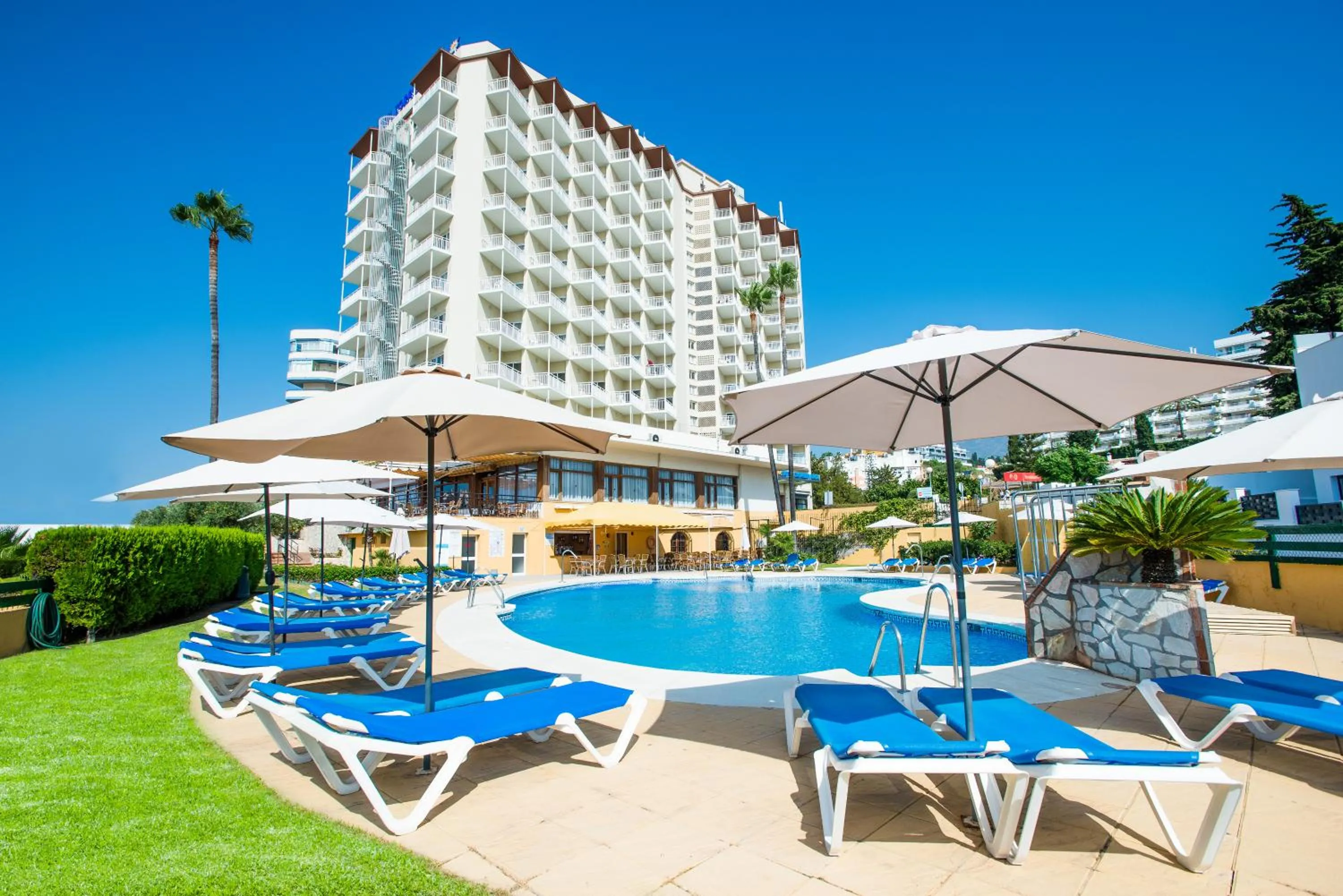 Property building in Hotel Monarque Torreblanca