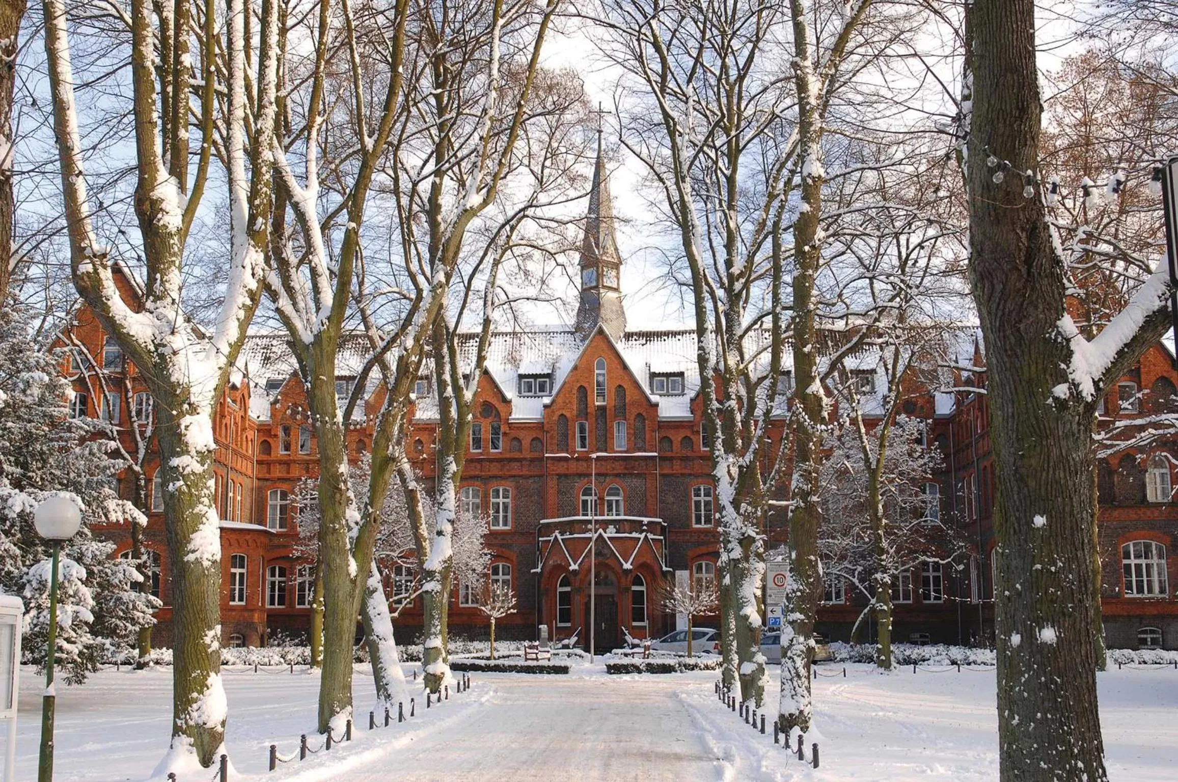 Facade/entrance in Hotel Mutterhaus Düsseldorf