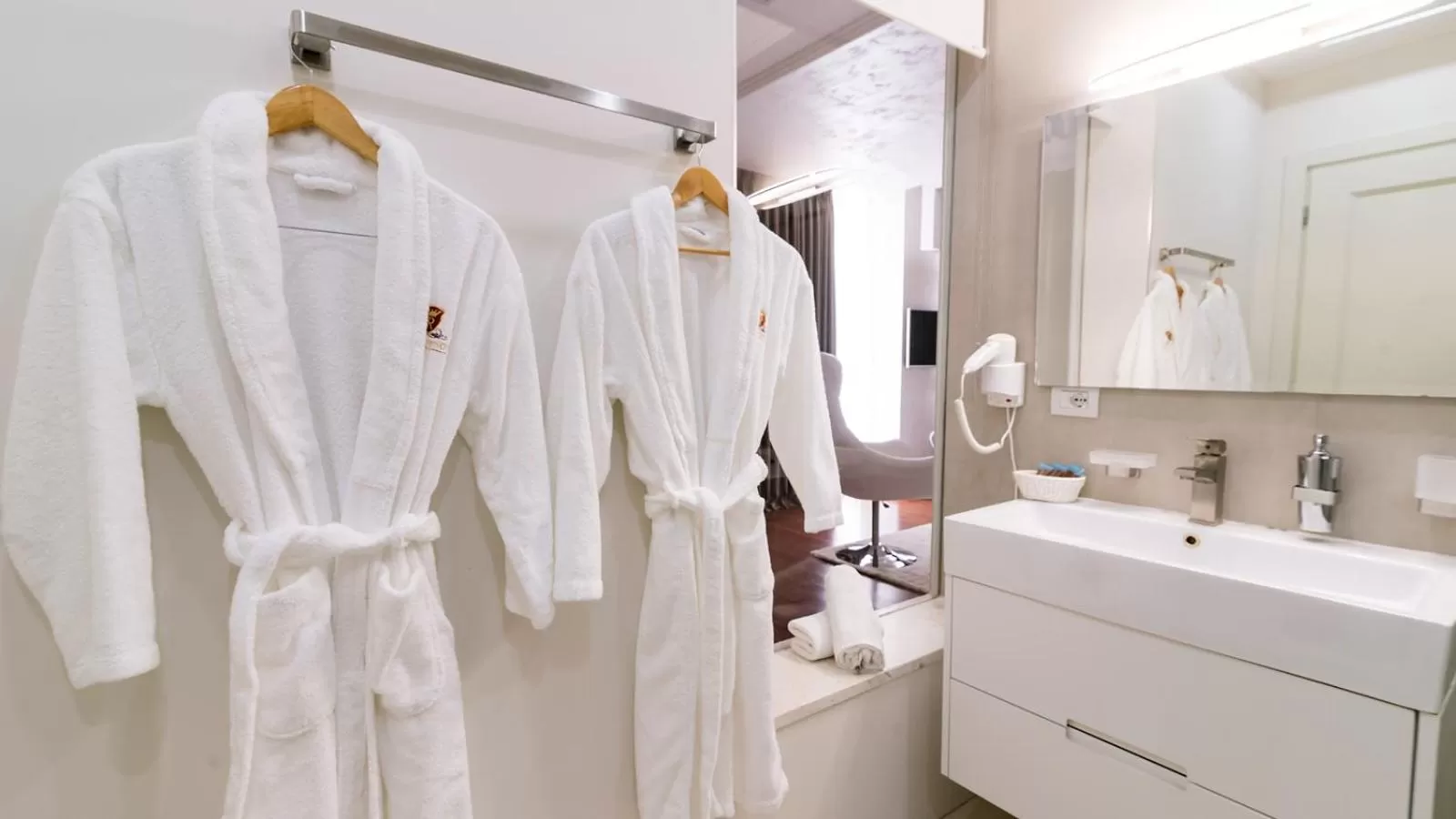 Bathroom in Deluxe & Executive SPA by Rafaelo