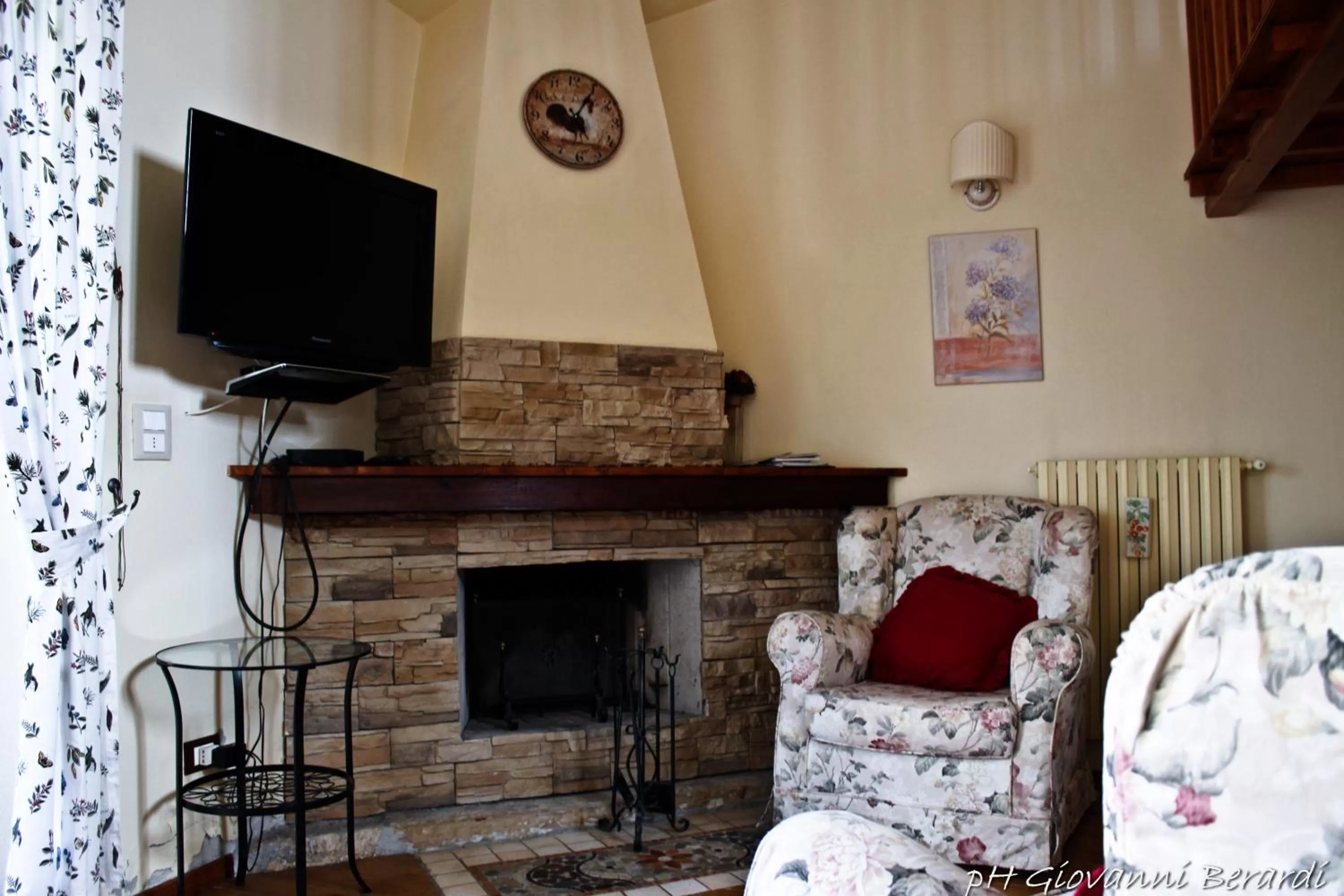 Seating Area in Albarosa