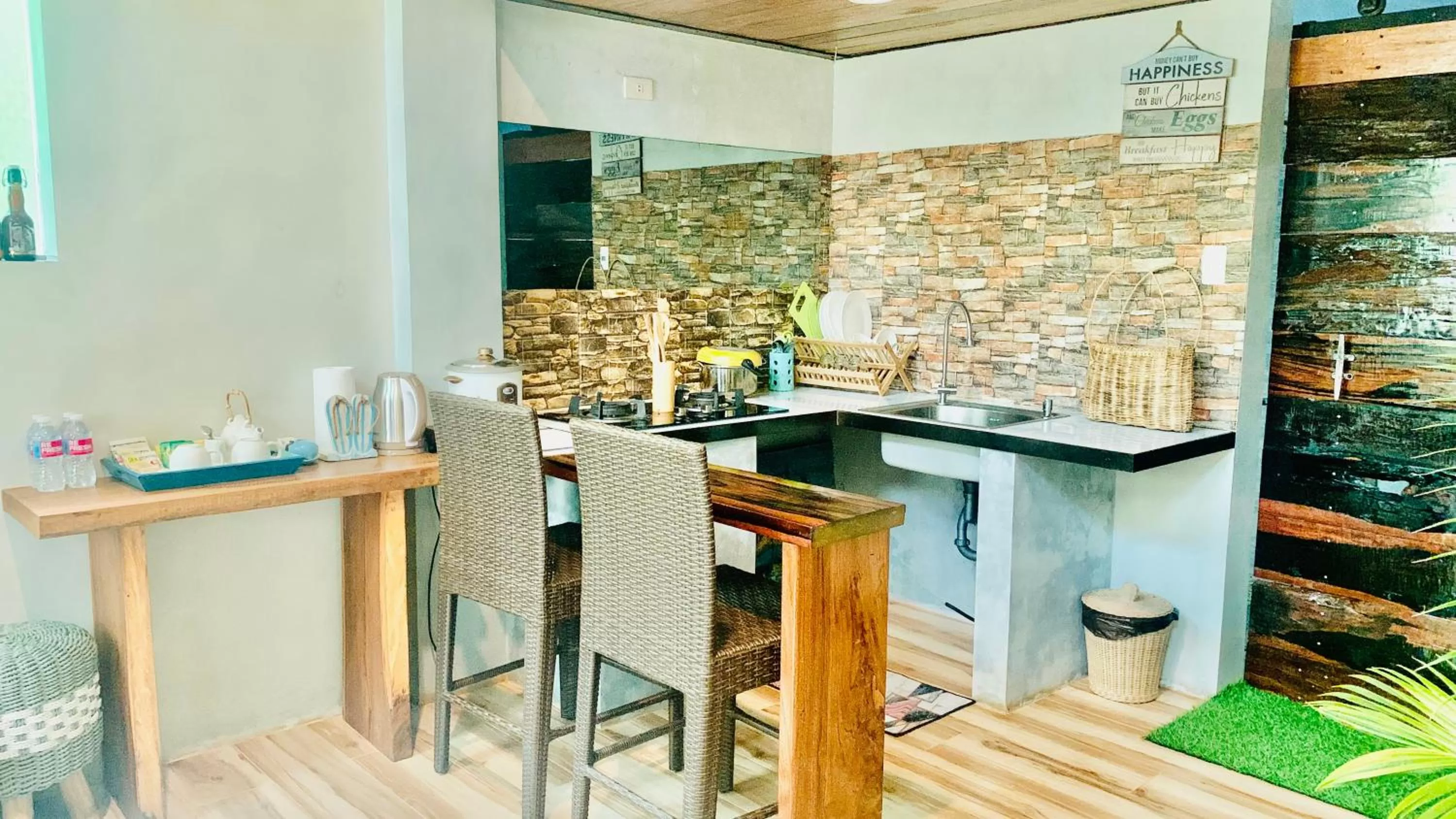 Kitchen or kitchenette in Hidden of Cailan Inn