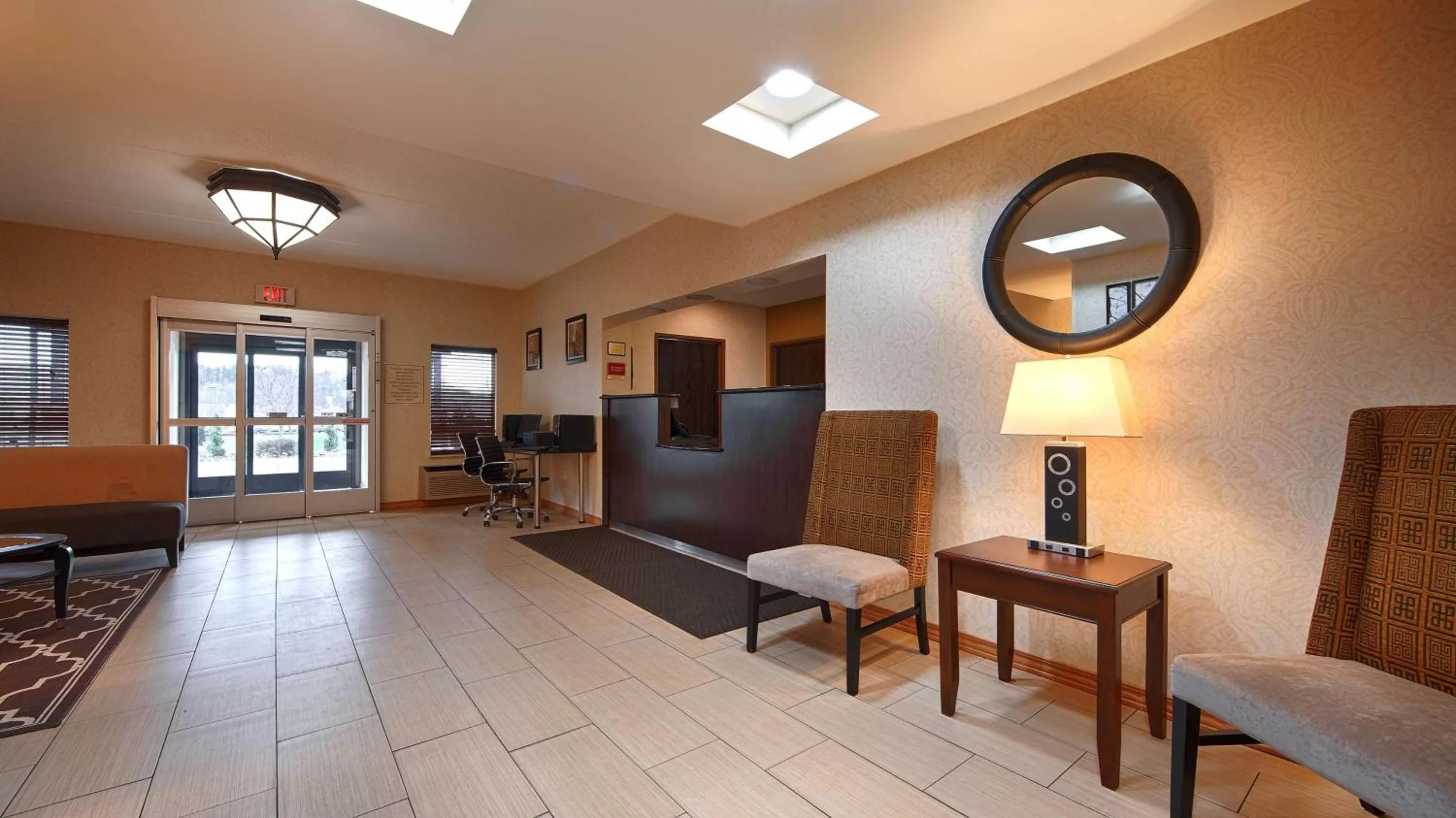 Lobby or reception in Days Inn by Wyndham Indiana Benjamin Franklin Highway