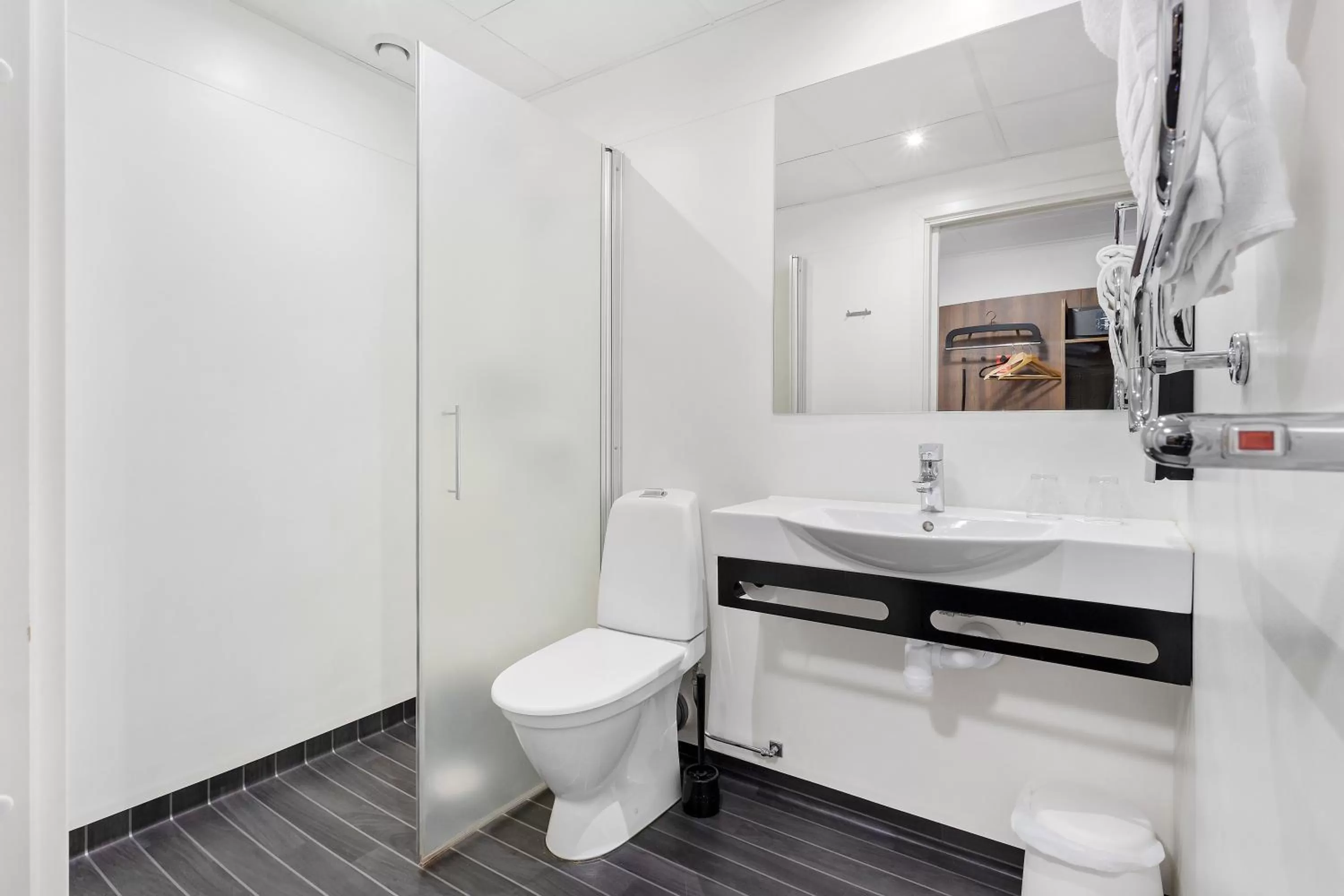 Shower in Best Western Hotel Corallen