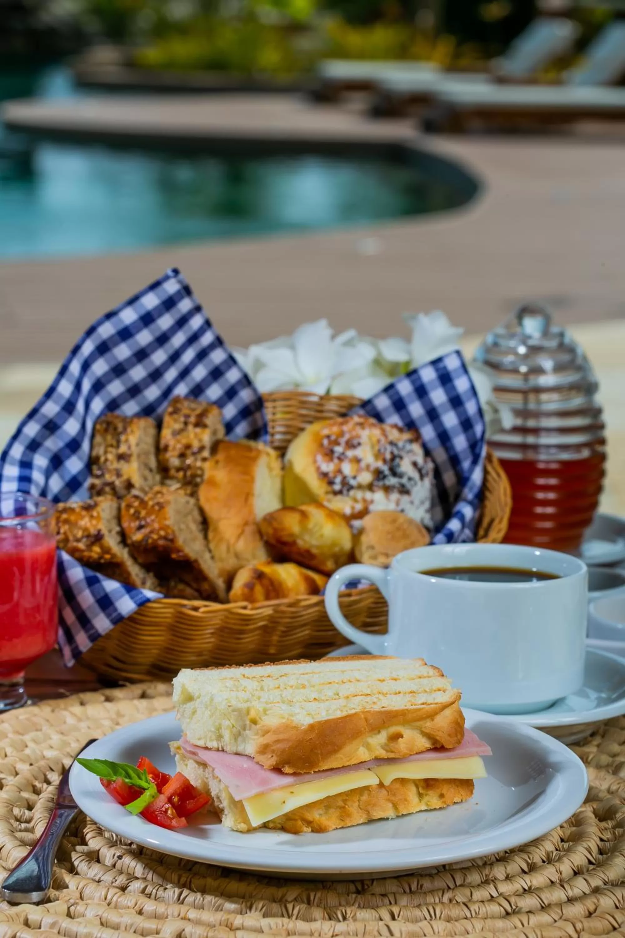 Buffet breakfast in Kauli Seadi Beach Hotel