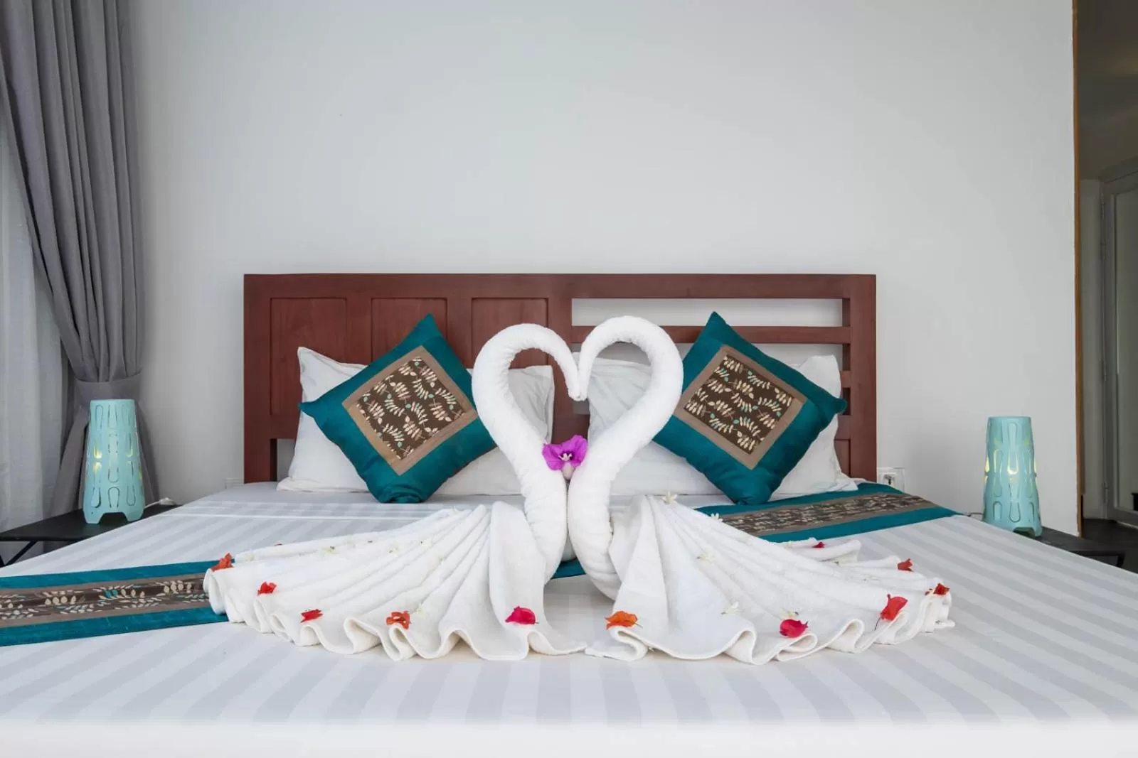 Garden view, Bed in Pippali Boutique Hotel