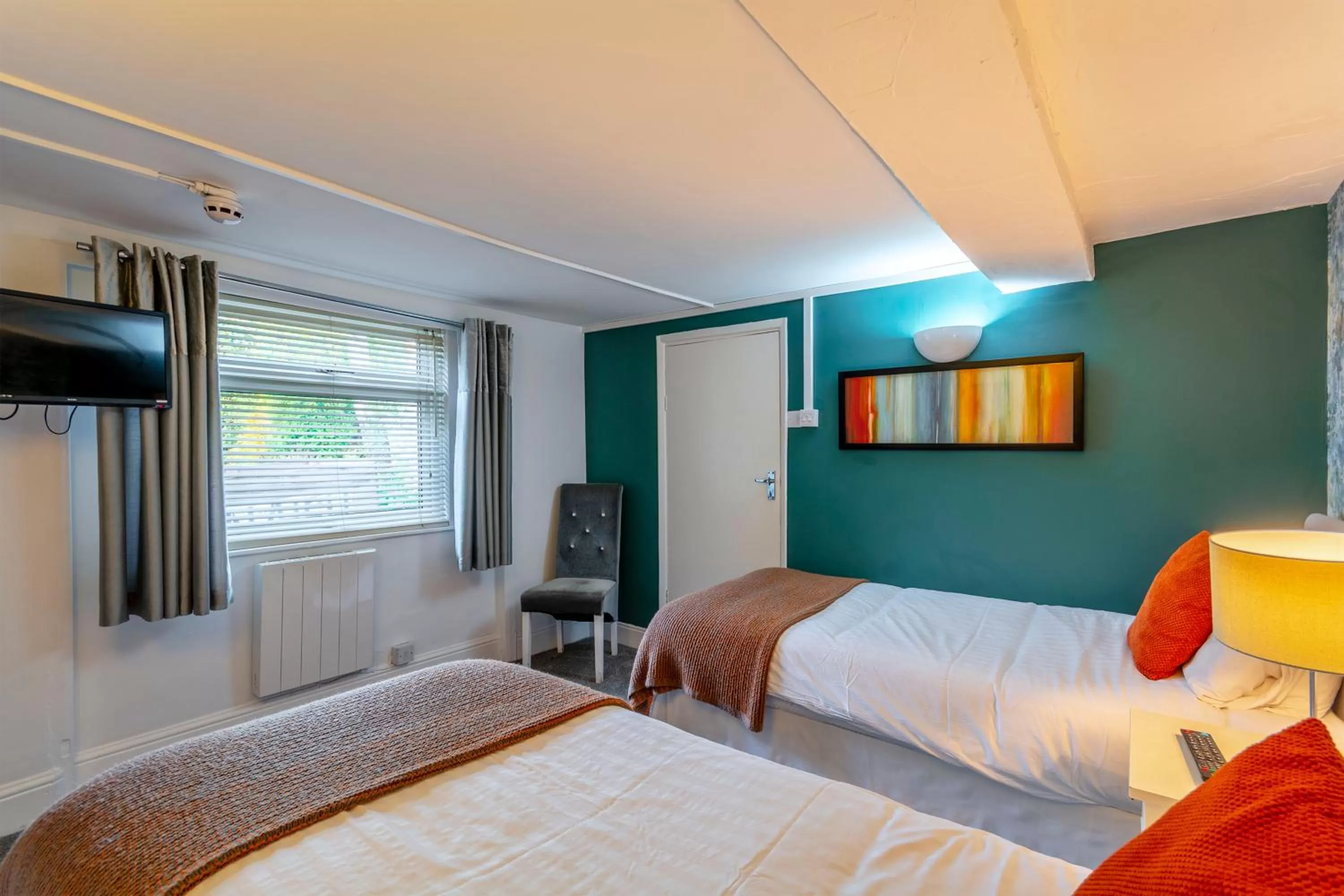 Bedroom, Bed in The Forest Lodge