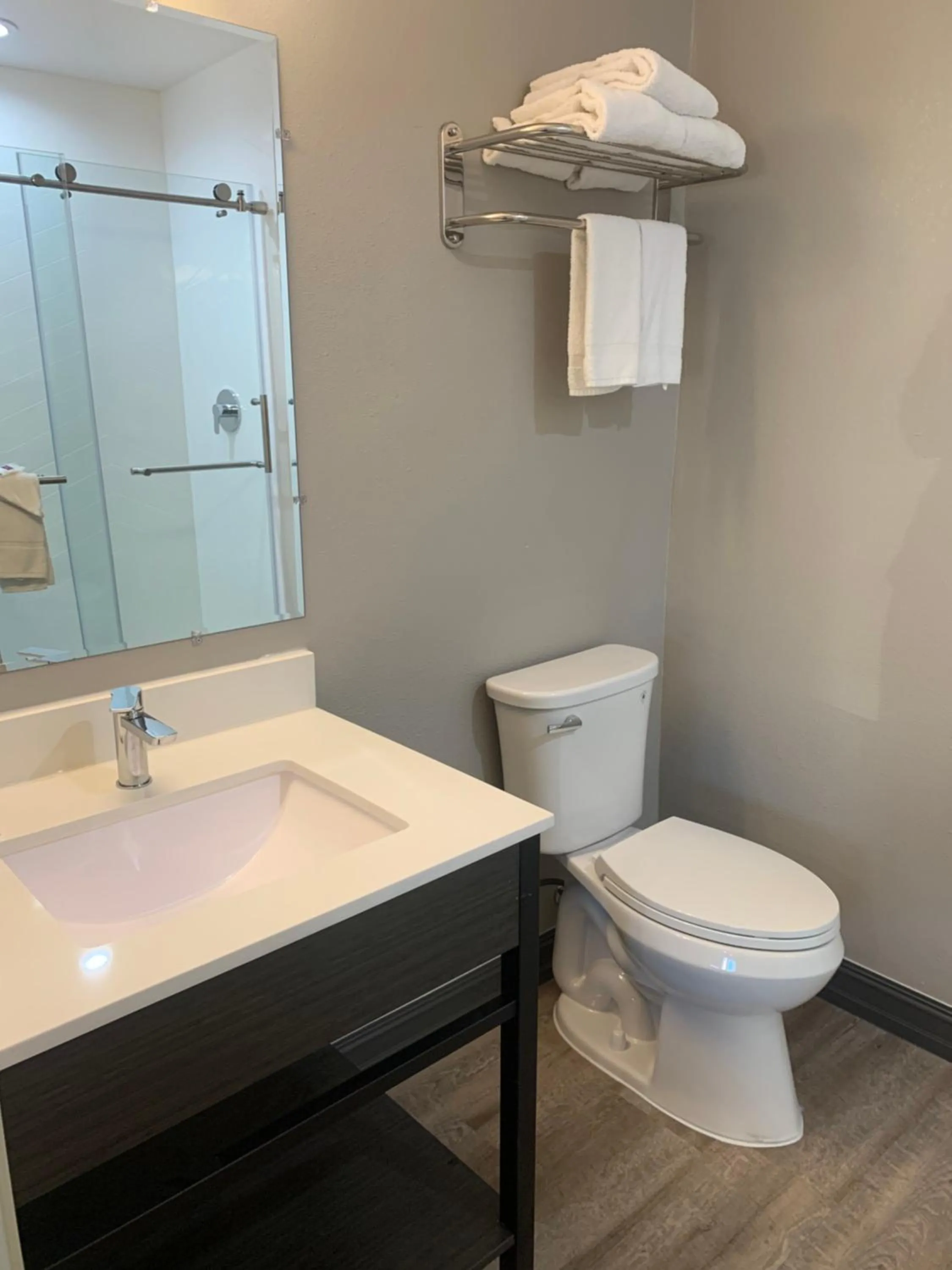 Bathroom in Motel 6 San Diego, CA Airport Harbor