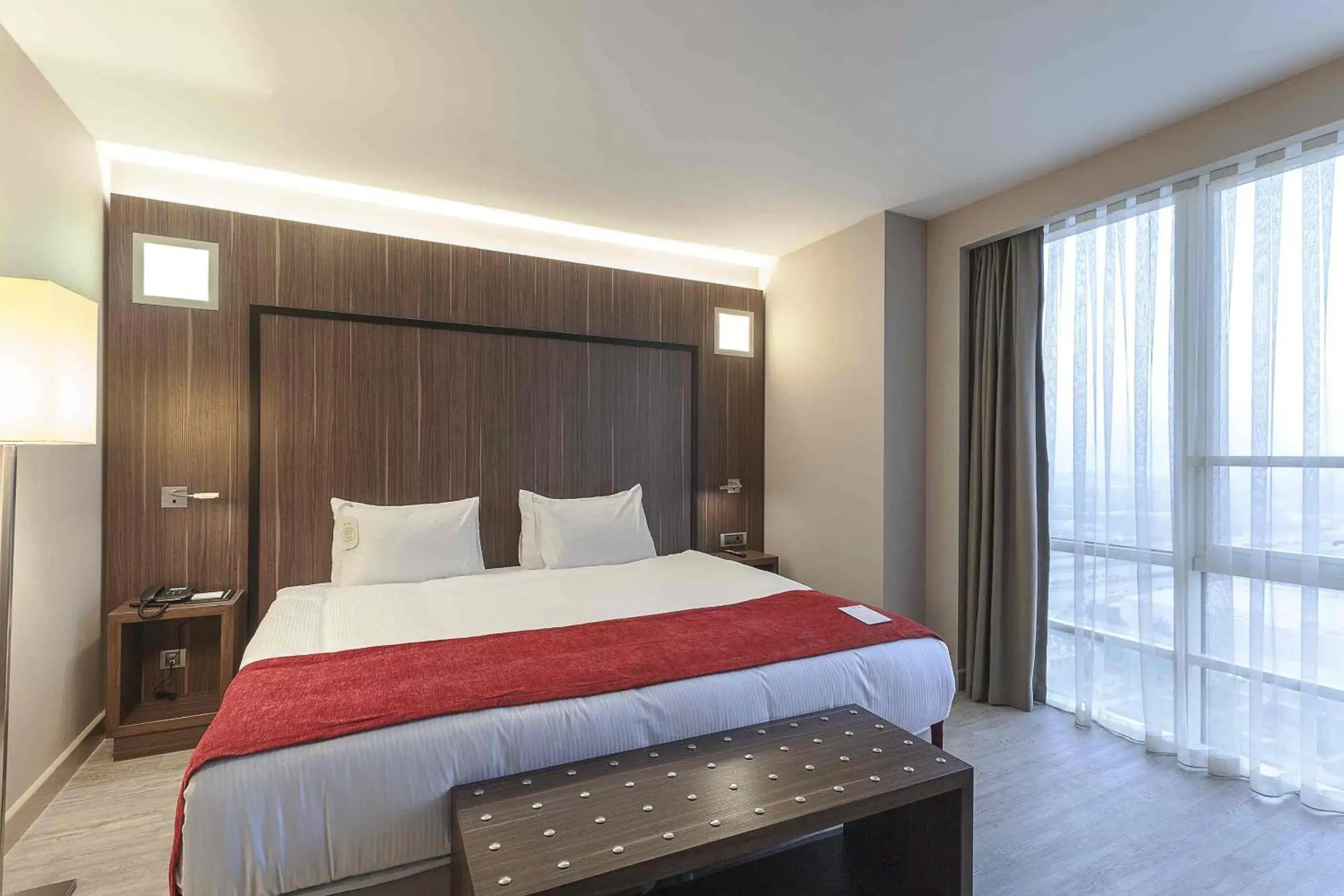 Business Room with Seaview in Ramada Encore by Wyndham Izmir Business Room with Seaview in Ramada Encore by Wyndham Izmir