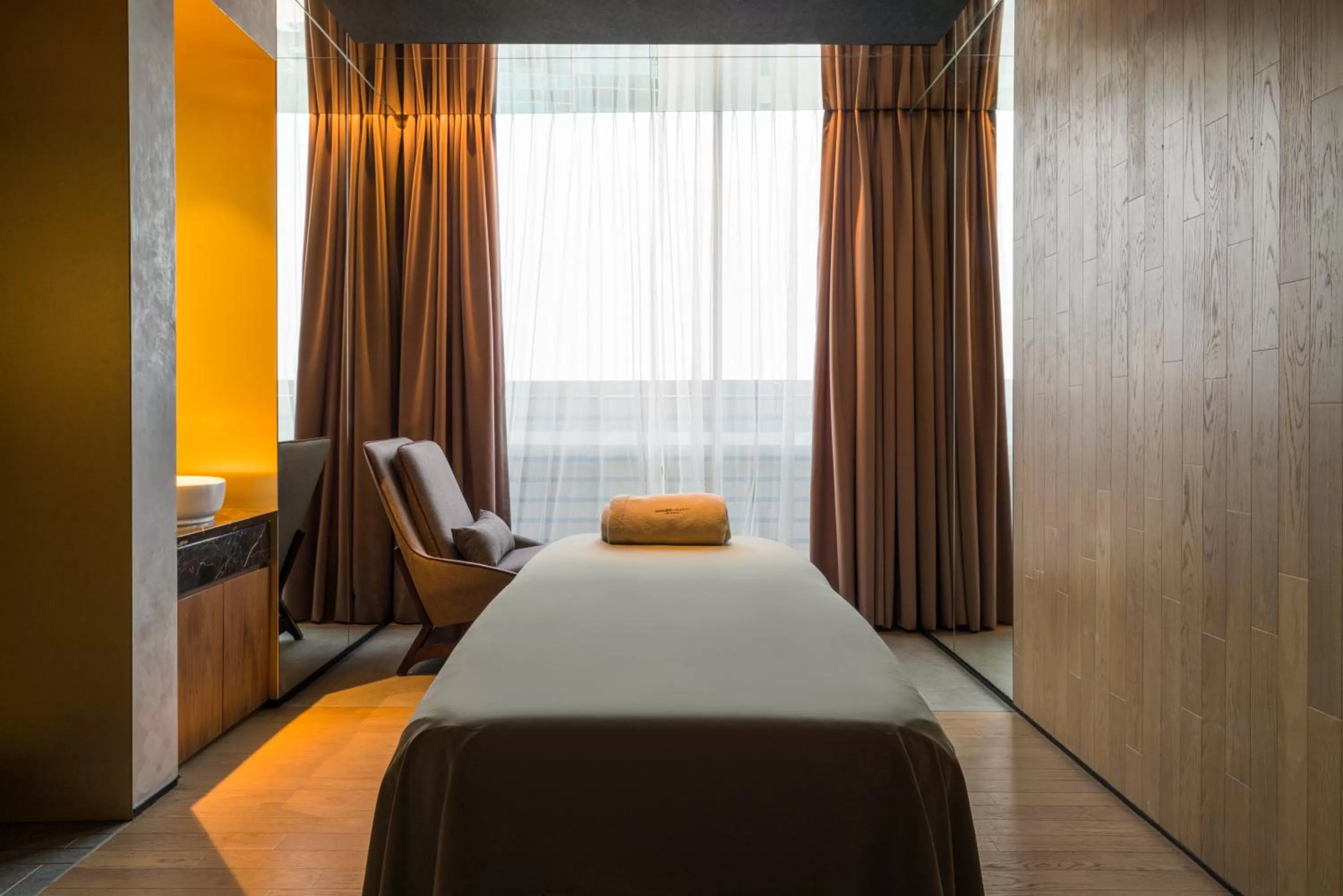 Spa and wellness centre/facilities, Bed in Swissôtel Jakarta PIK Avenue