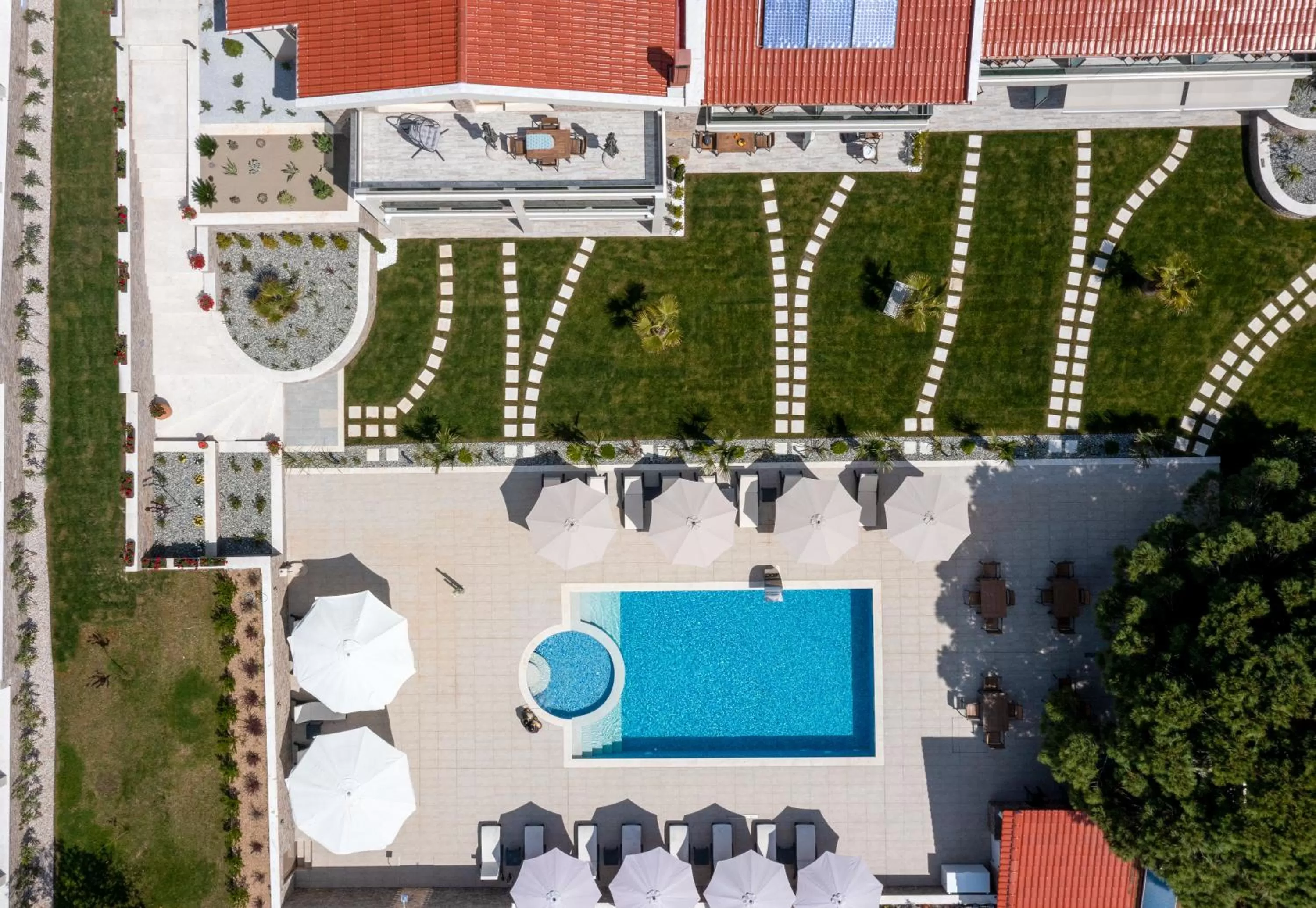 Property building in Villa Sara