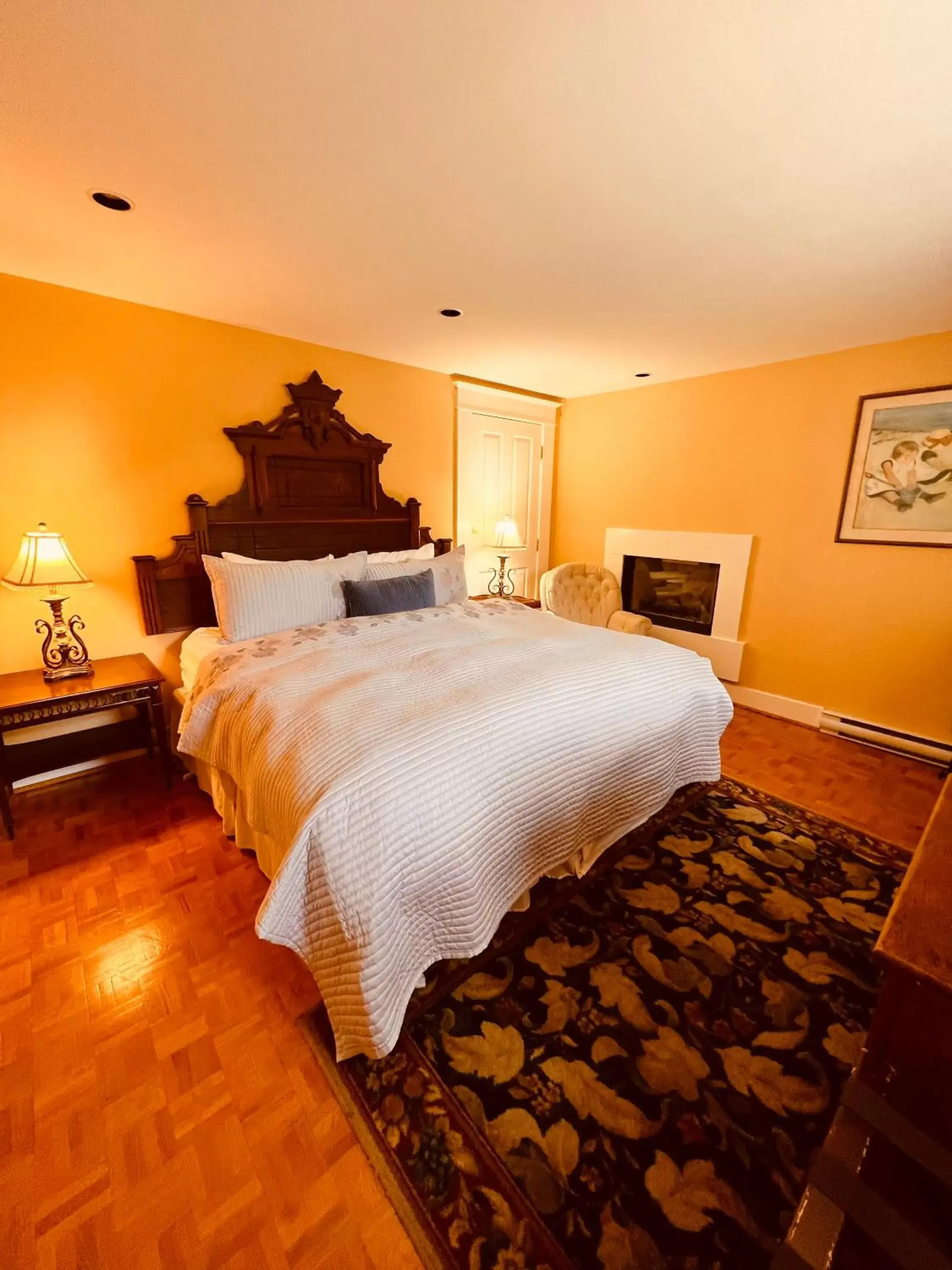 Mentmore Chamber in Prior Castle Inn Mentmore Chamber in Prior Castle Inn