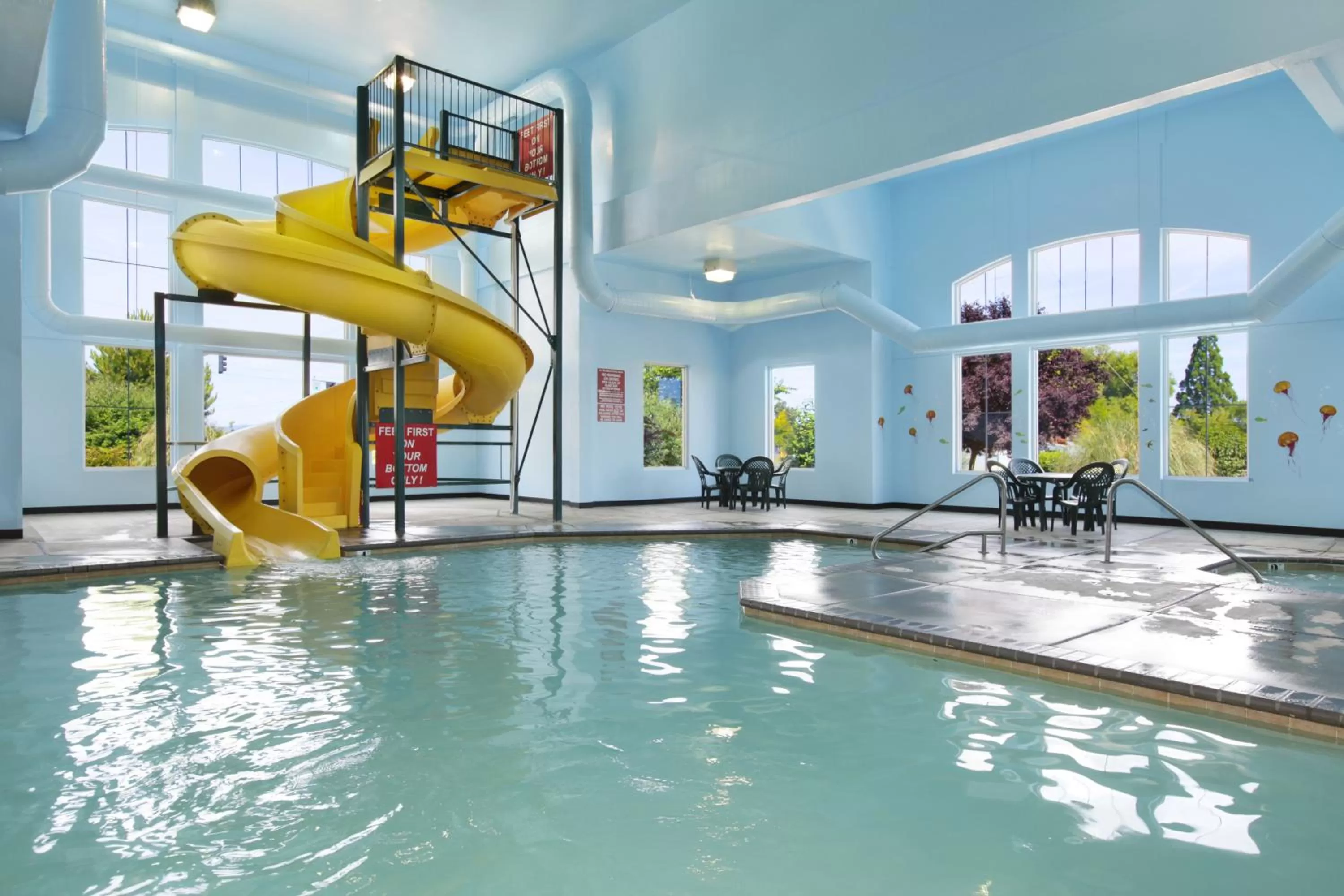 Swimming pool in Super 8 by Wyndham Central Pt Medford