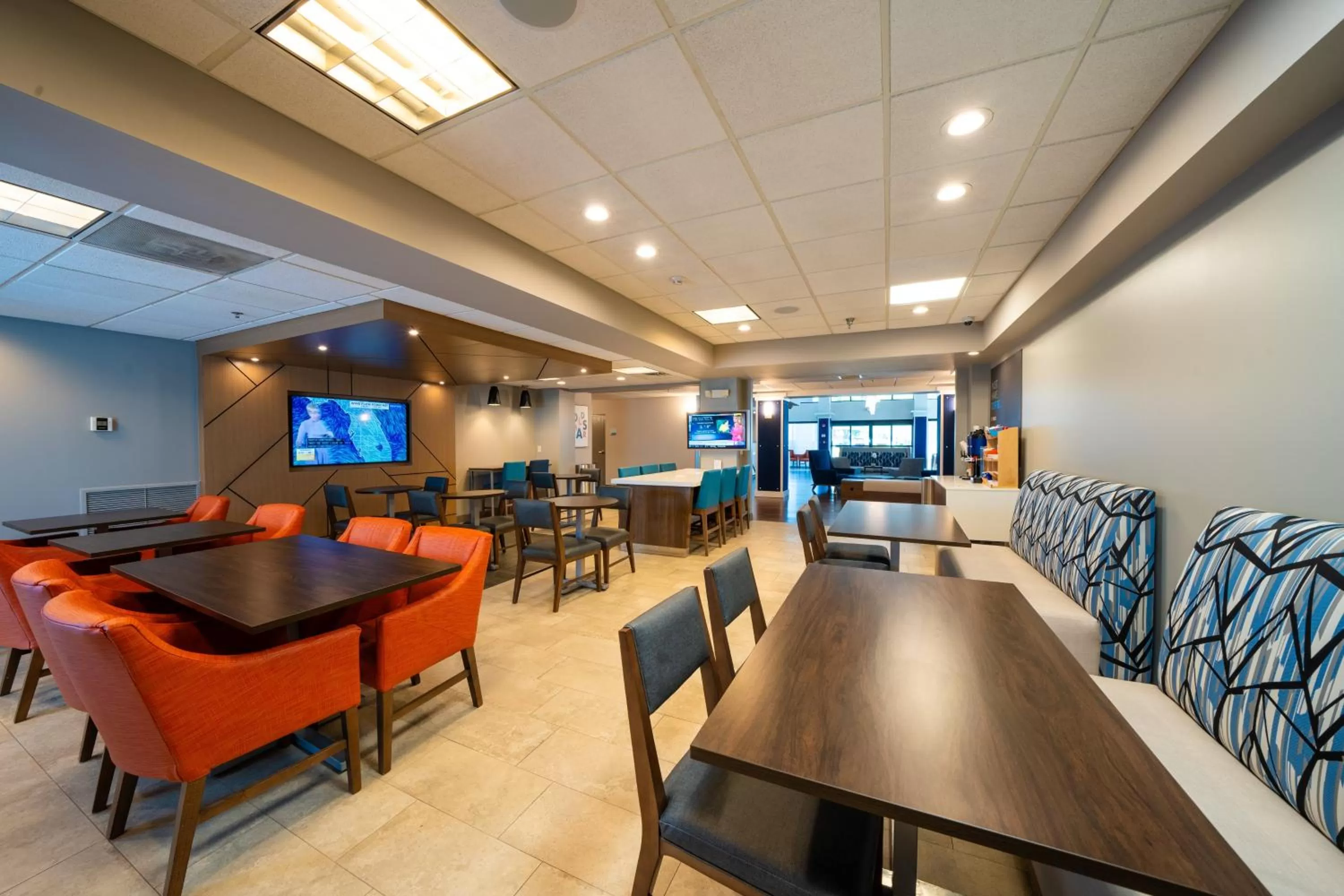 Breakfast in Holiday Inn Express Hotel & Suites Tampa-Oldsmar by IHG