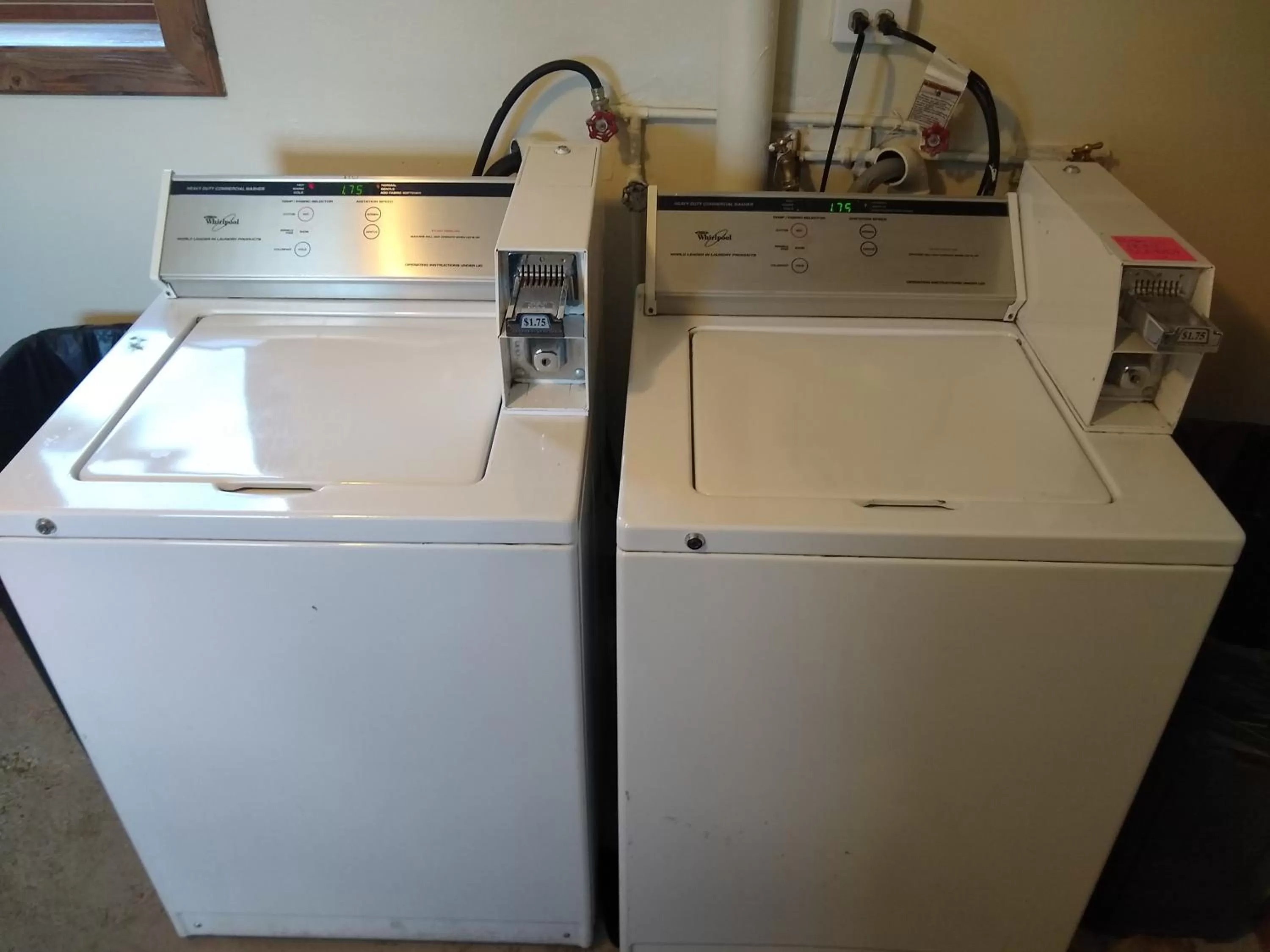 Area and facilities in Townhouse Motel