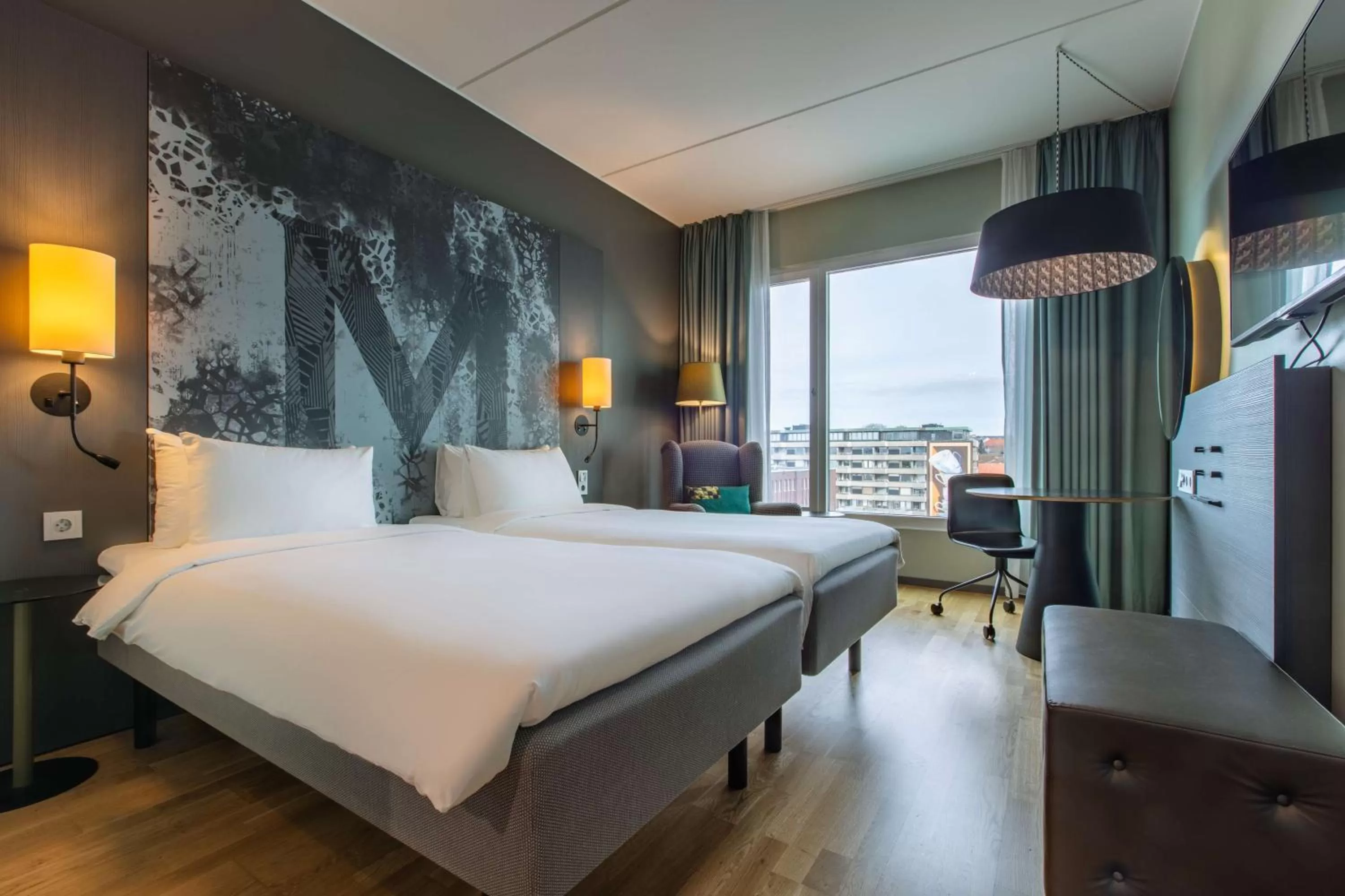 View (from property/room), Bed in Radisson Blu Metropol Helsingborg