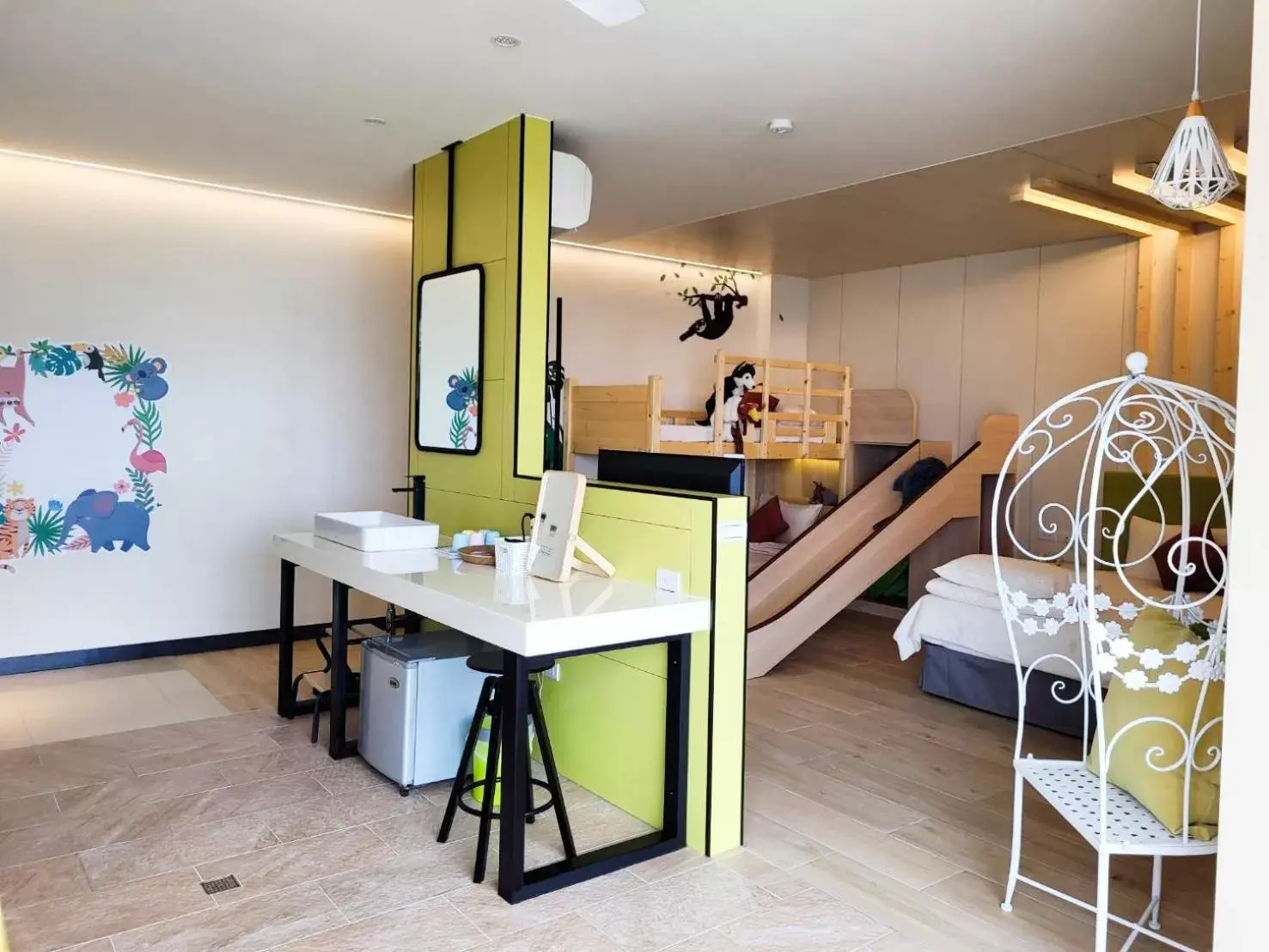 Family Room with Sea View in Beachcastle & Sea View Villa Family Room with Sea View in Beachcastle & Sea View Villa