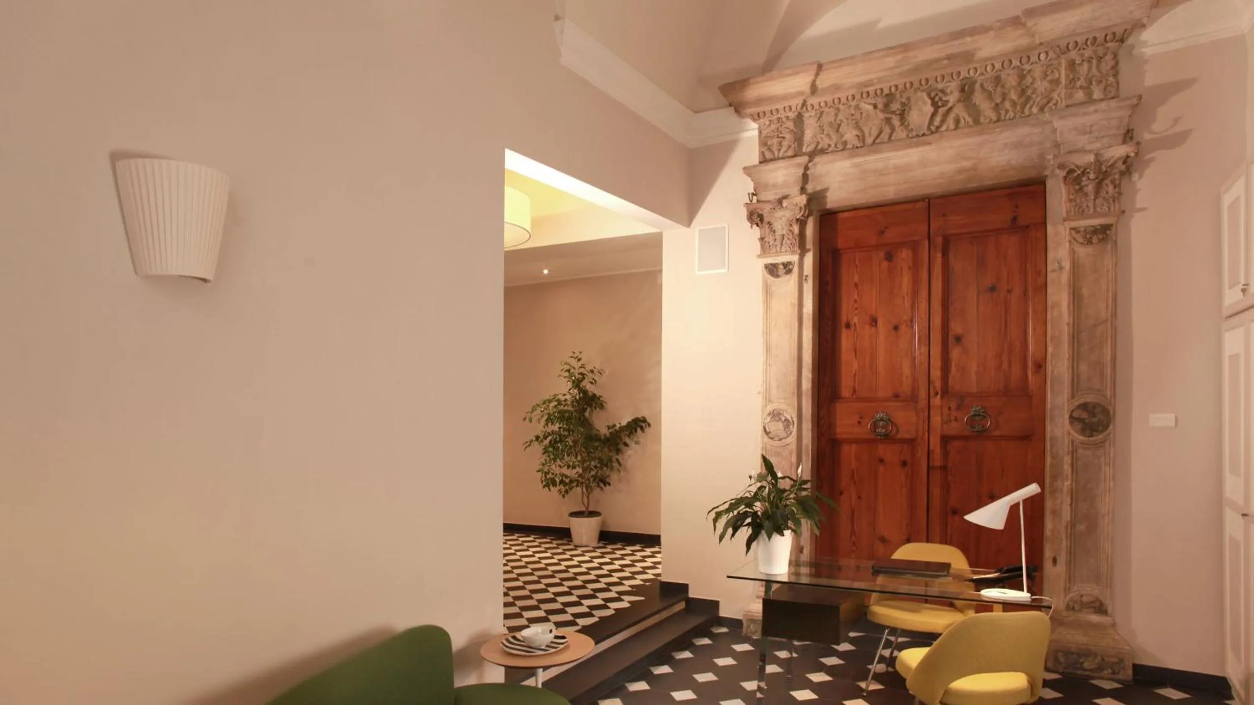 Lobby or reception in Hotel Le Nuvole Residenza d'Epoca