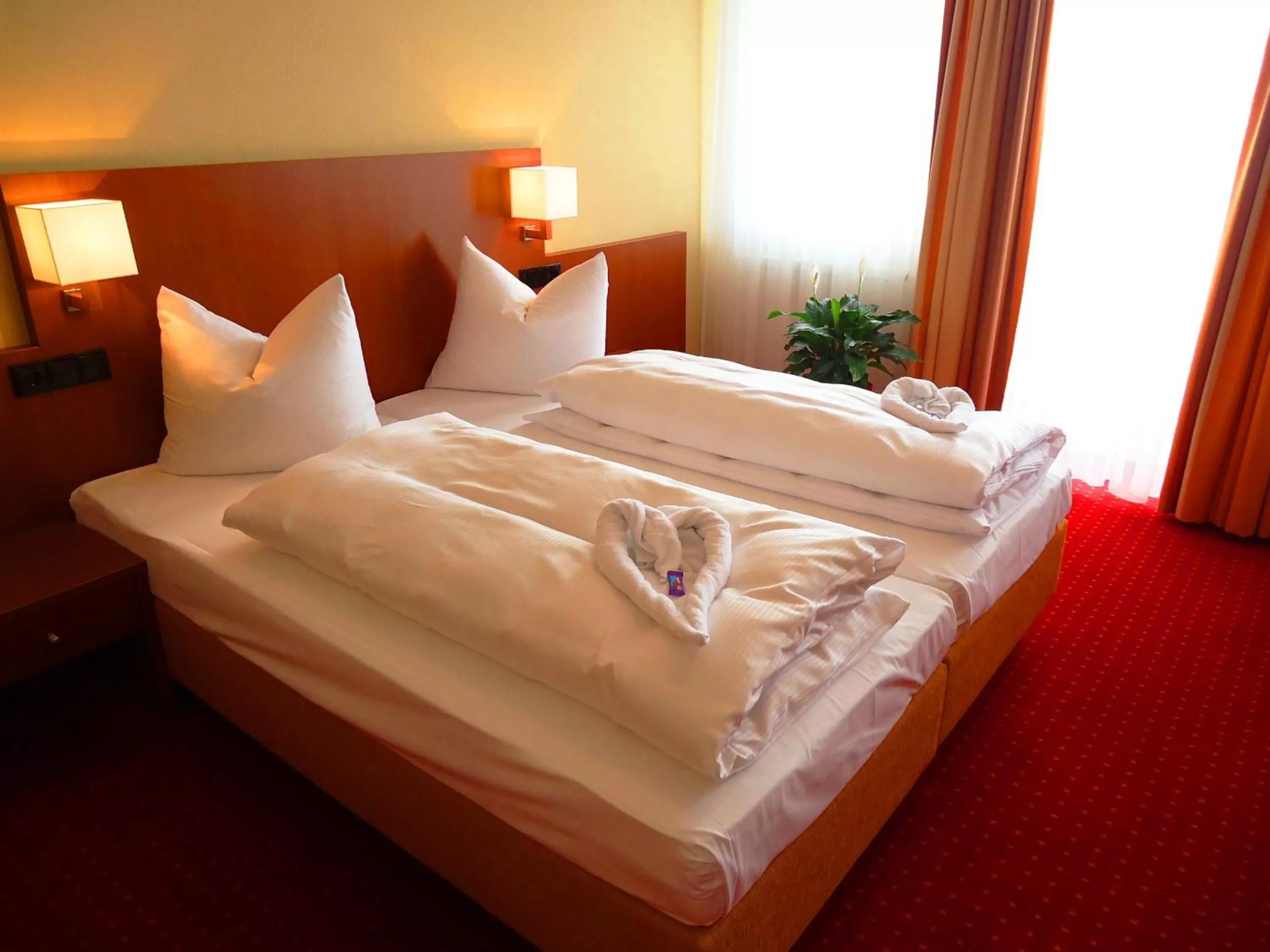 Photo of the whole room, Bed in Hotel Gasthof Posthalter