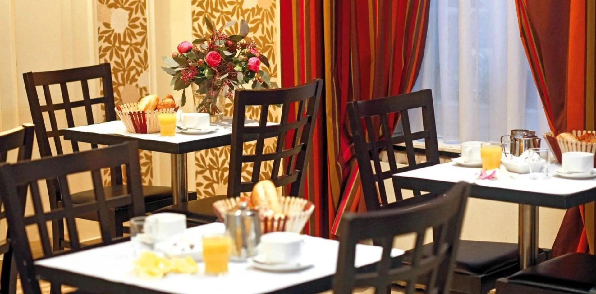 Restaurant/places to eat in Hôtel Gérando