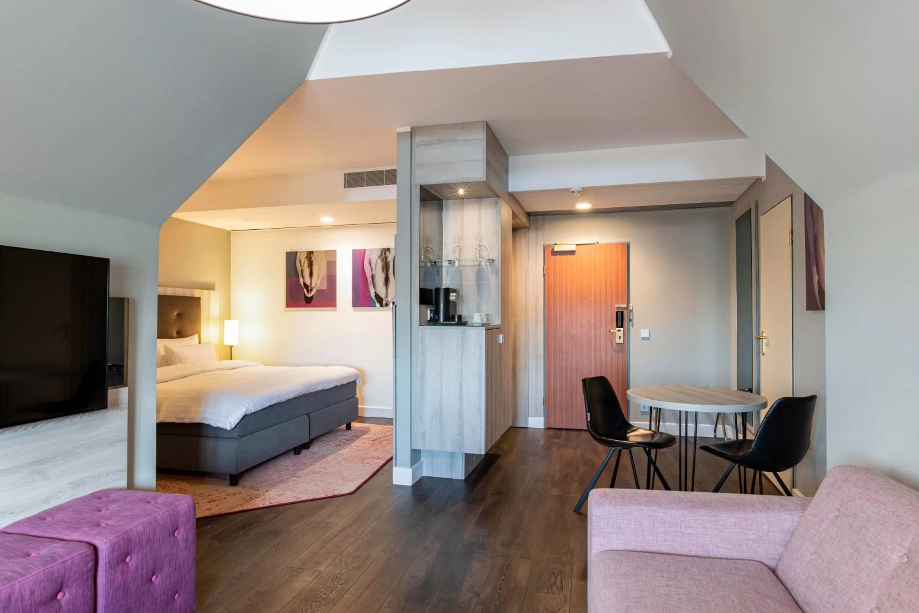 Photo of the whole room, Bed in Radisson Blu Hotel Bremen