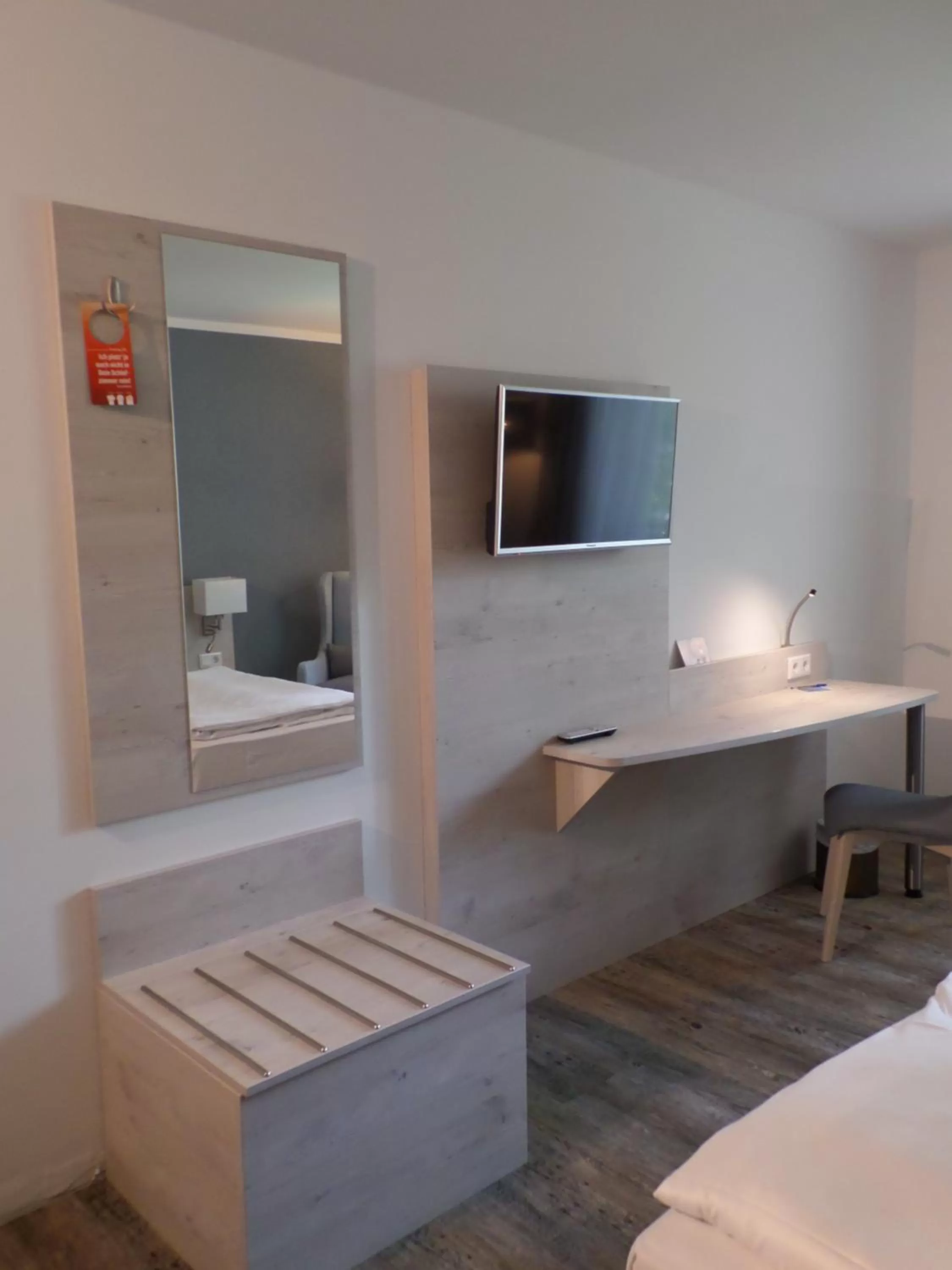 TV and multimedia, TV/Entertainment Center in C-YOU Hotel Chemnitz