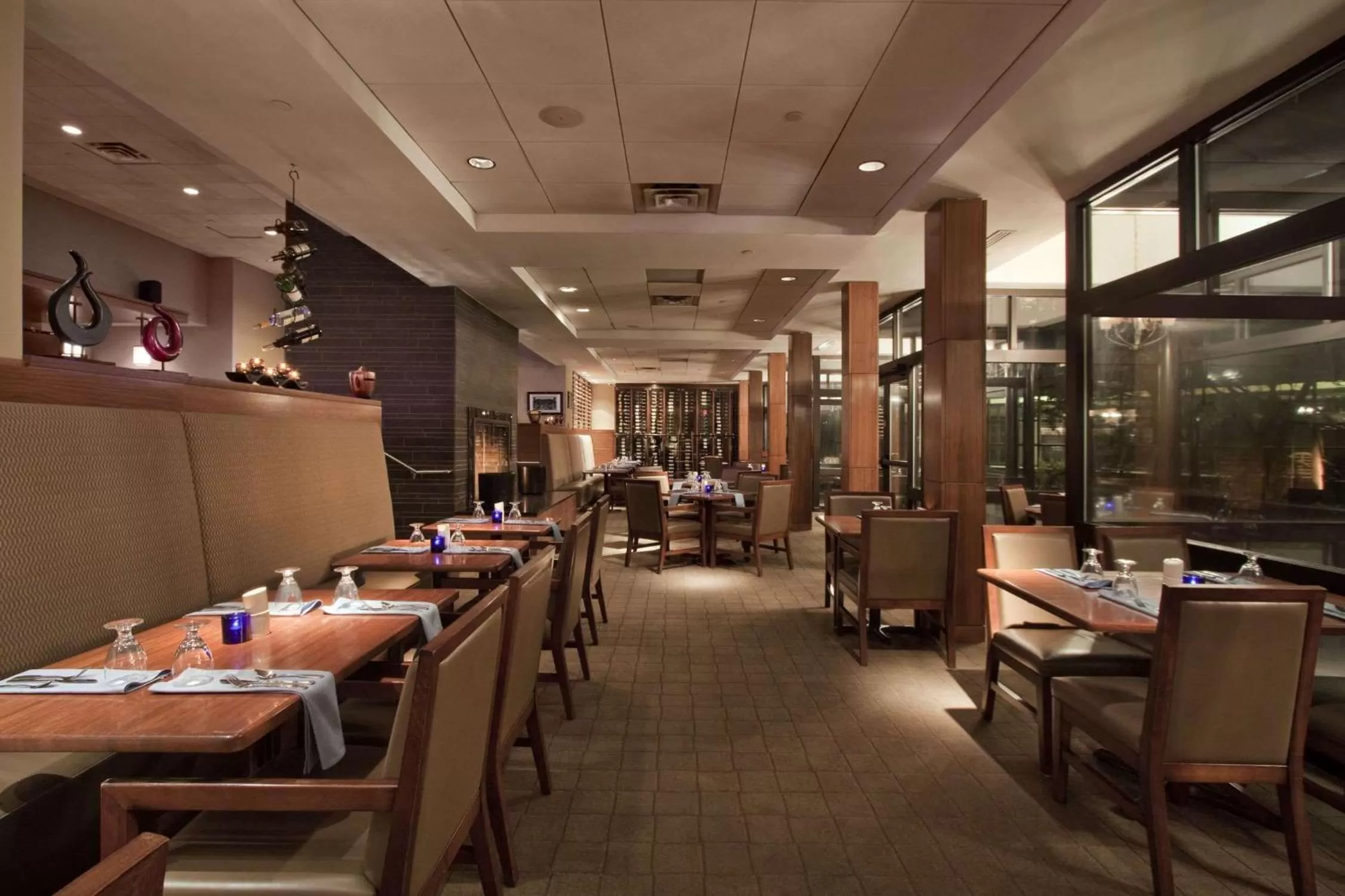 Restaurant/places to eat in The Saratoga Hilton