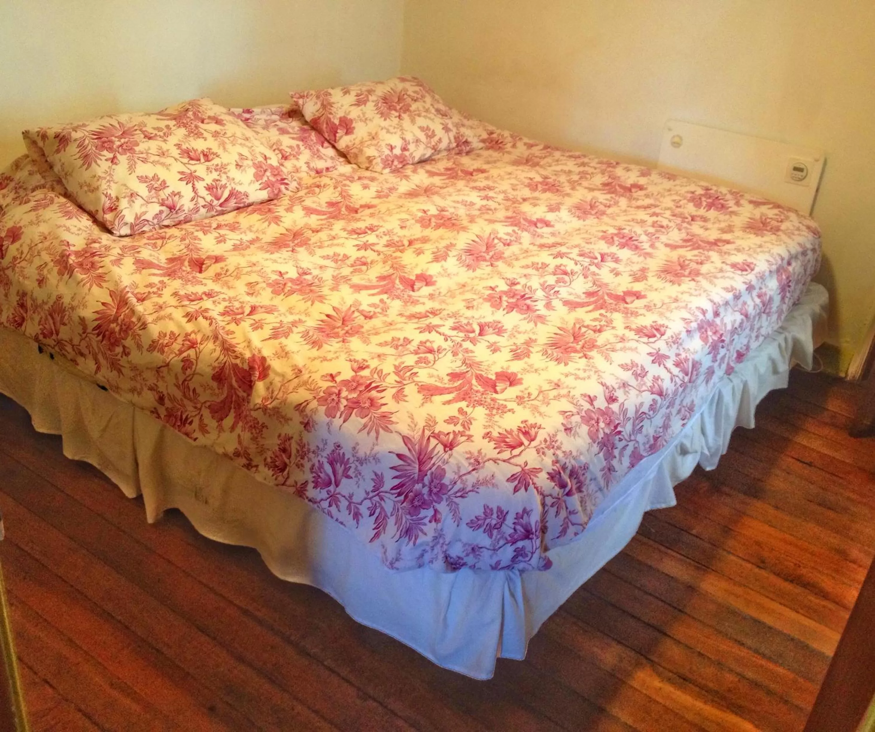 Bed in Tralkan B&B