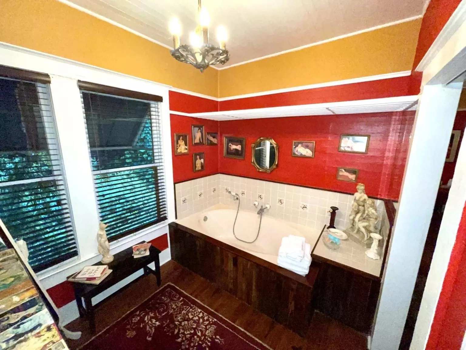 Bathroom in Grady House Bed and Breakfast